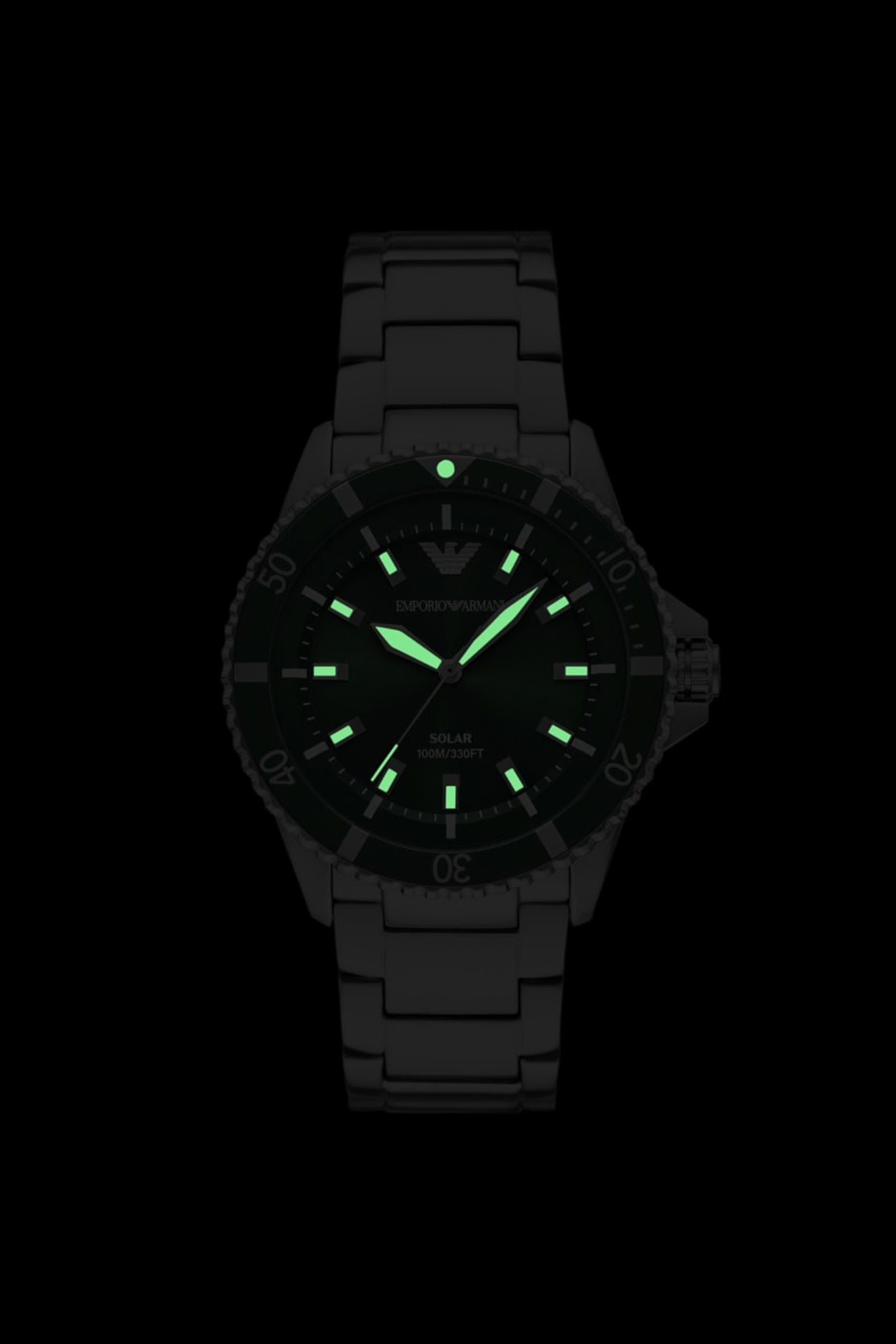 ساعة وورلد اكسبلورر بثلاث عقارب تعمل بالطاقة الشمسية ستانلس ستيل