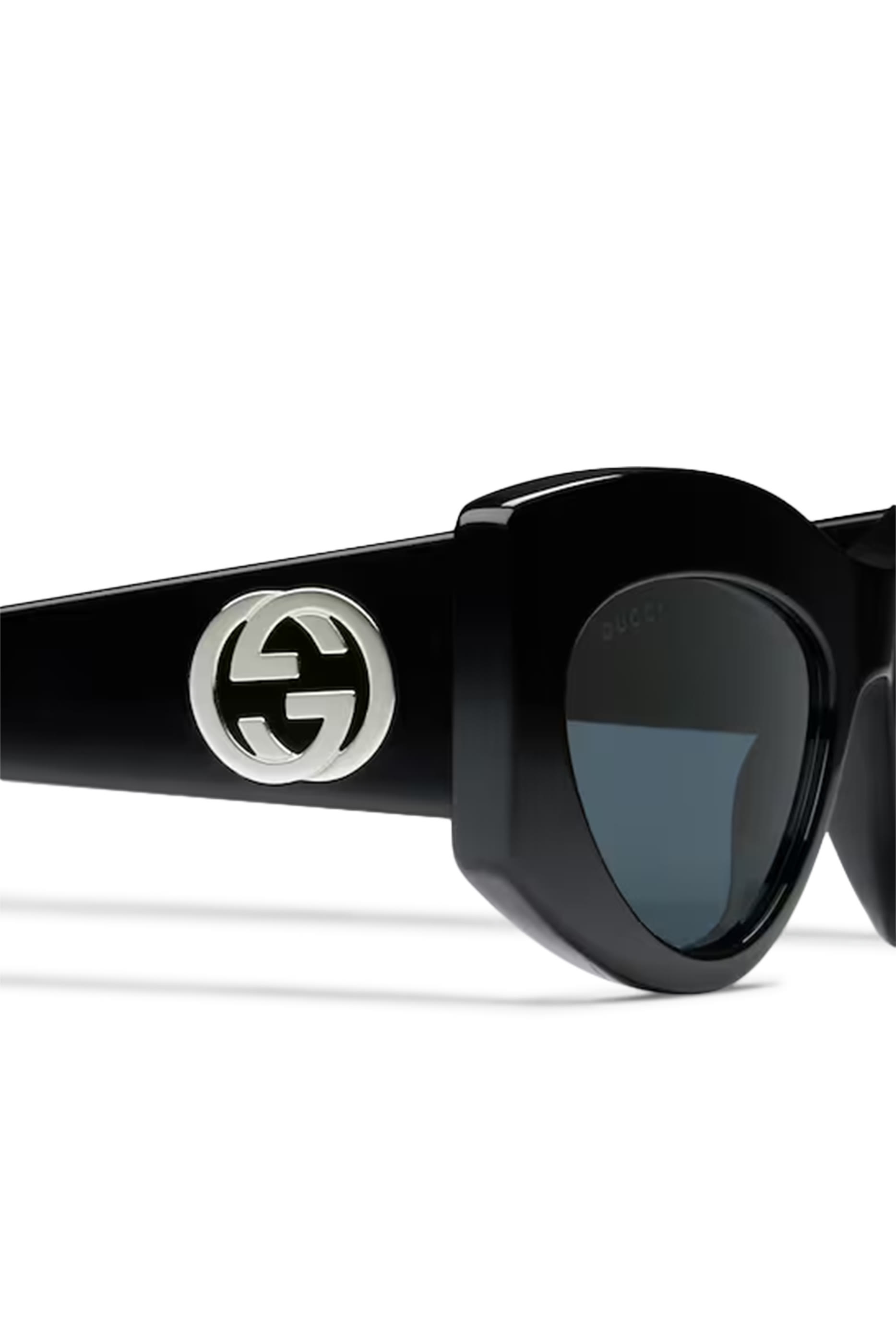 نظارة شمسية بإطار عين القطة