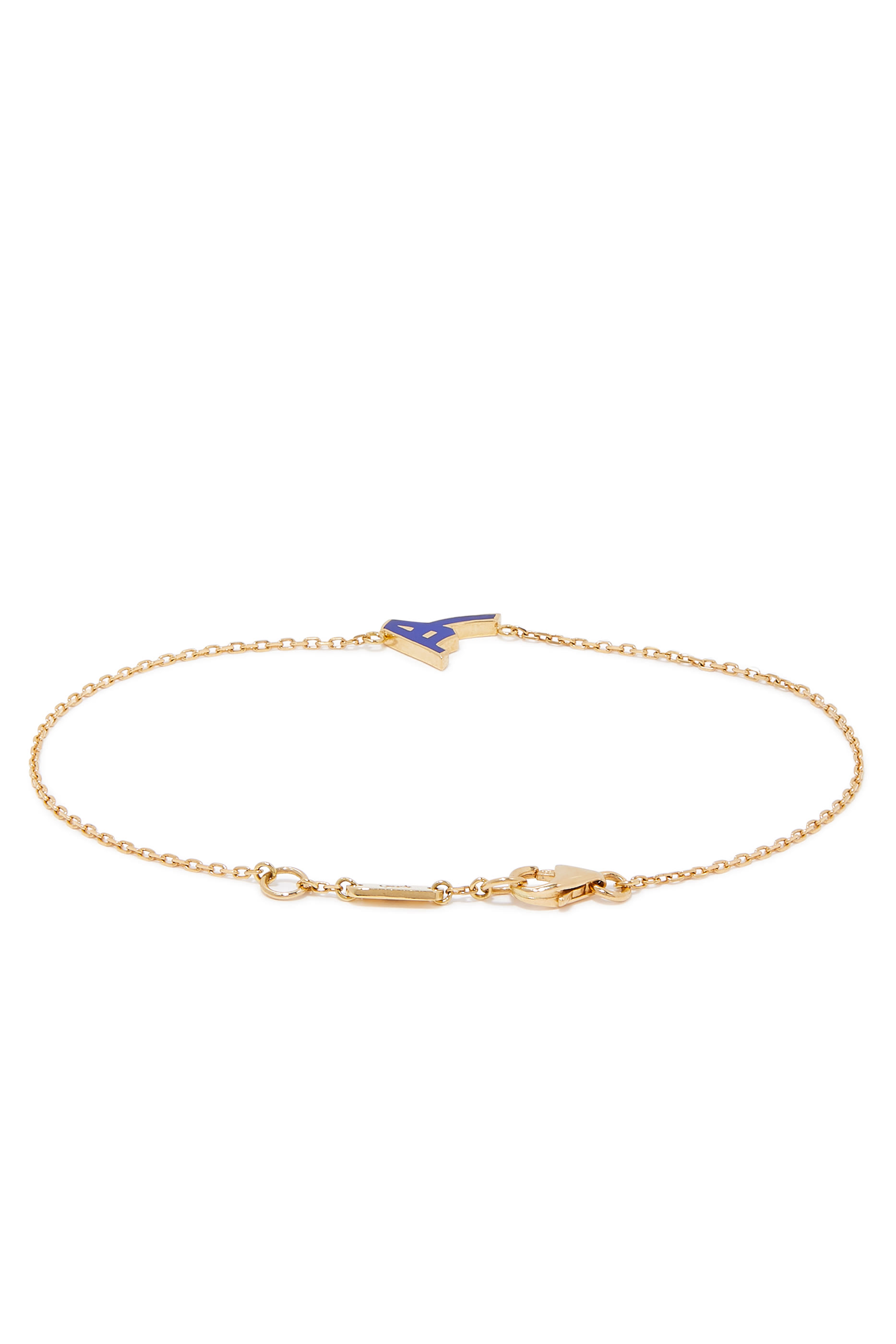 سوار مزين بحرف مطلٍ بمينا