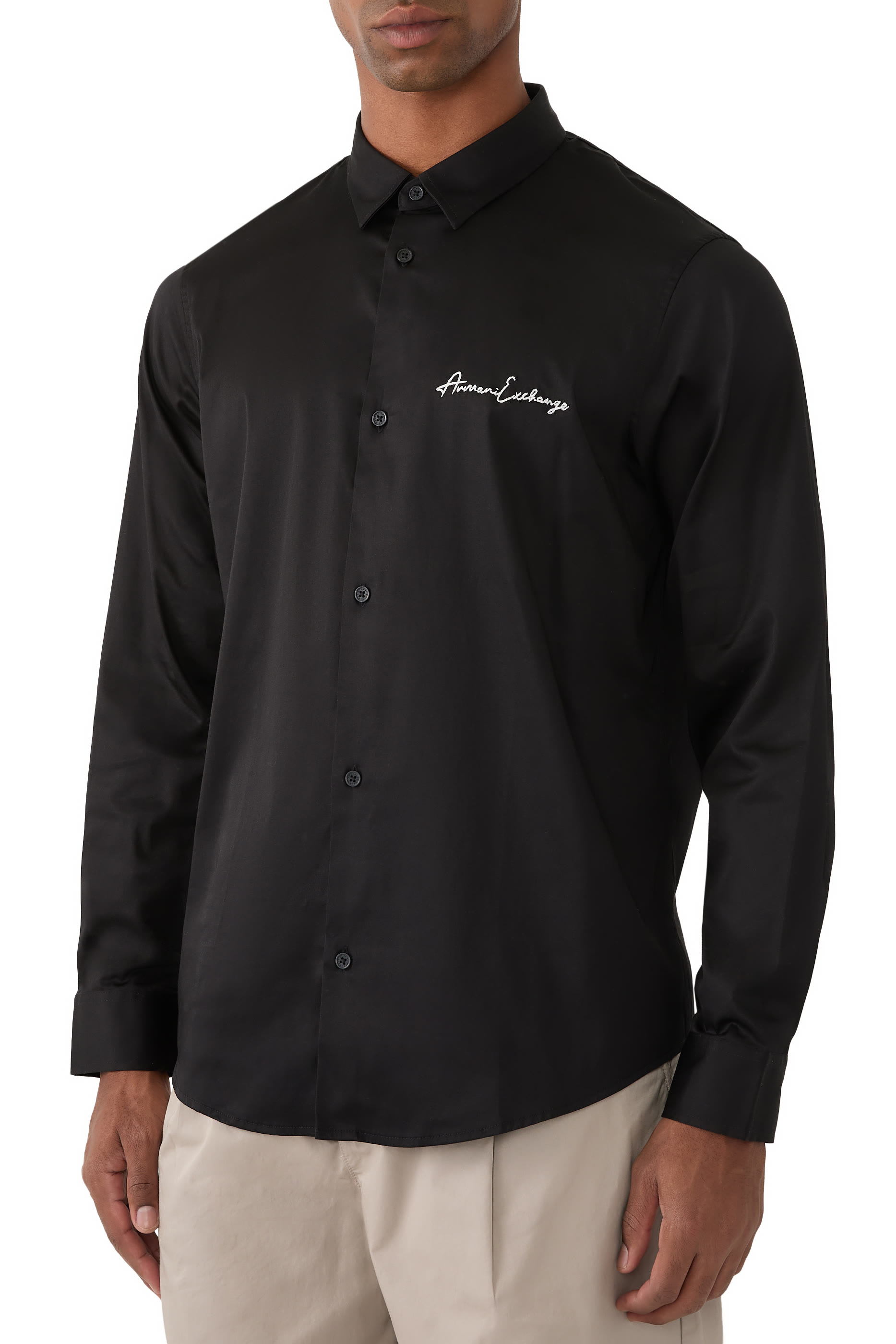 قميص بشعار الماركة