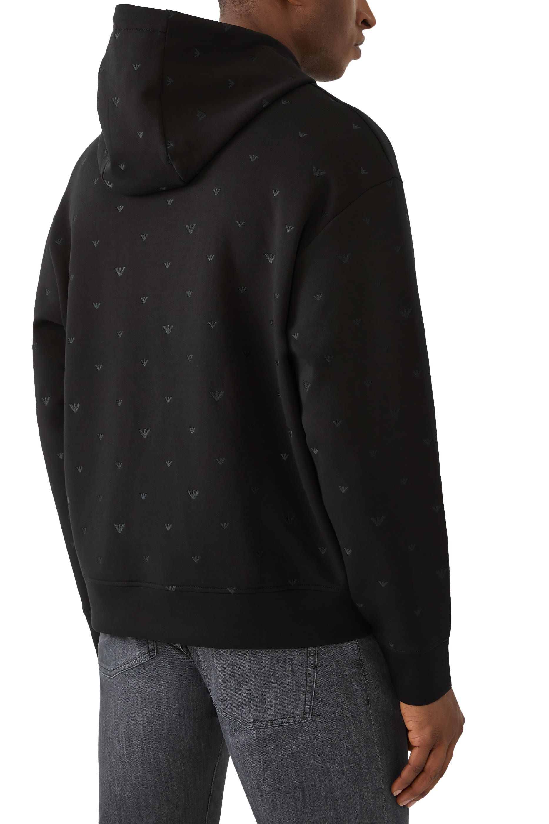 سويت شيرت بغطاء رأس ونقشة شعار الماركة