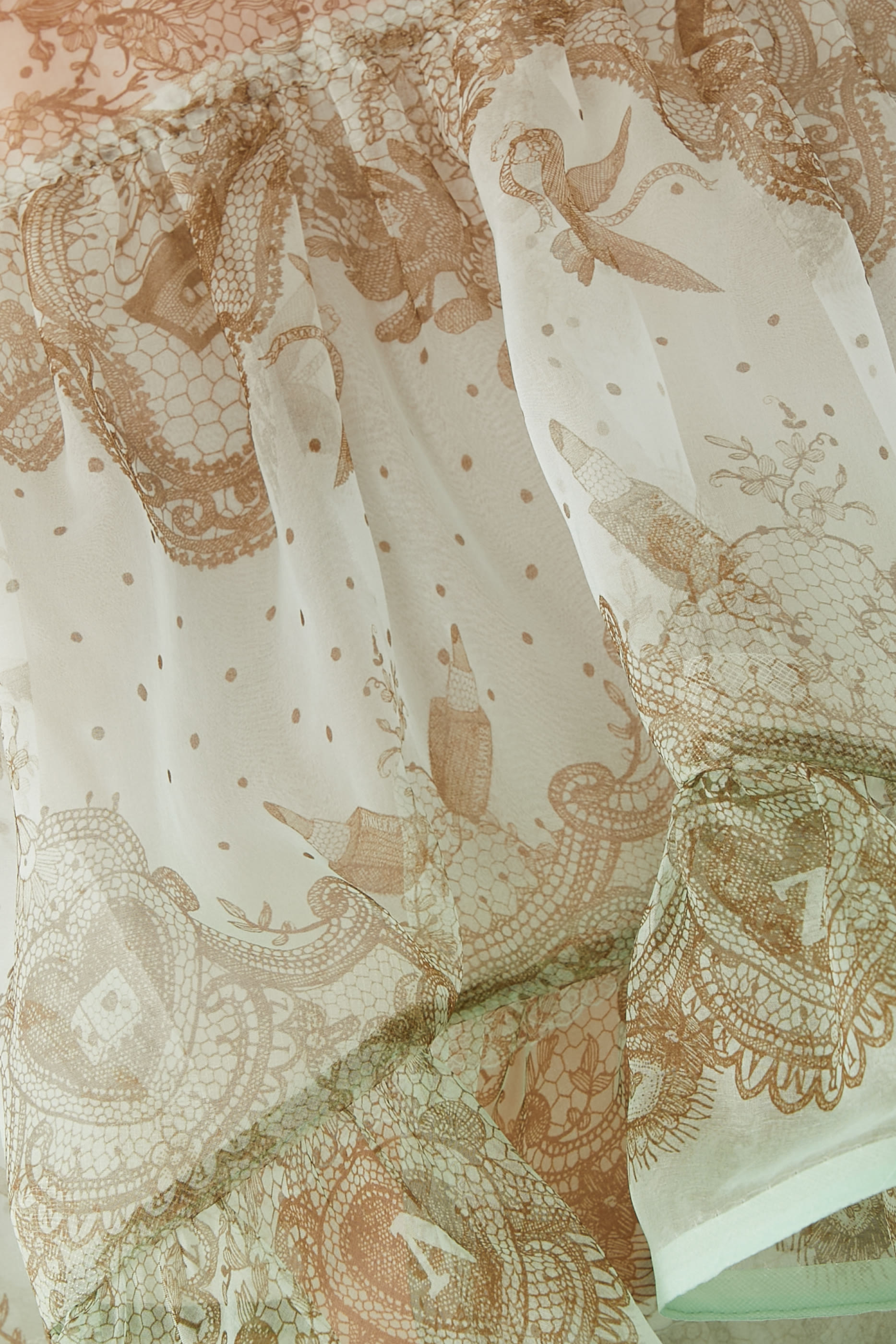 بلوزة كراش مزحرفة