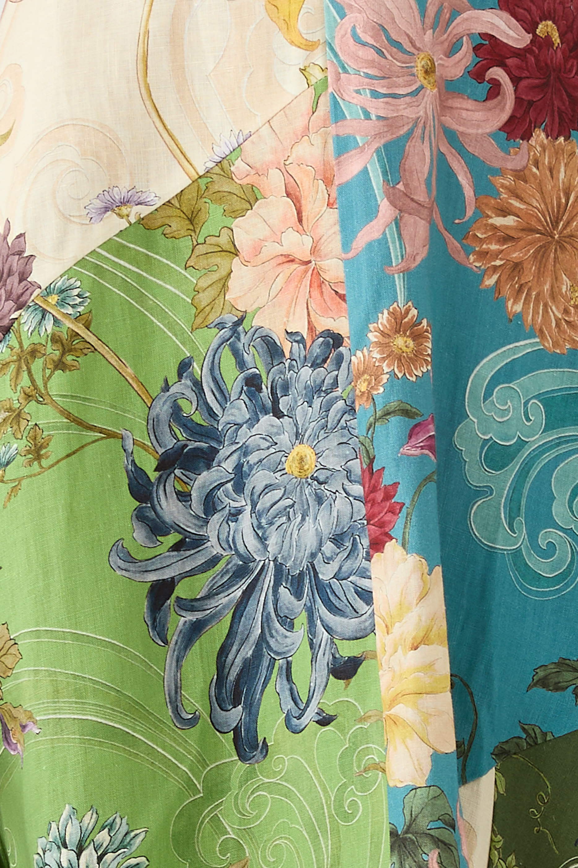 فستان أفيري مقسوم متوسط الطول