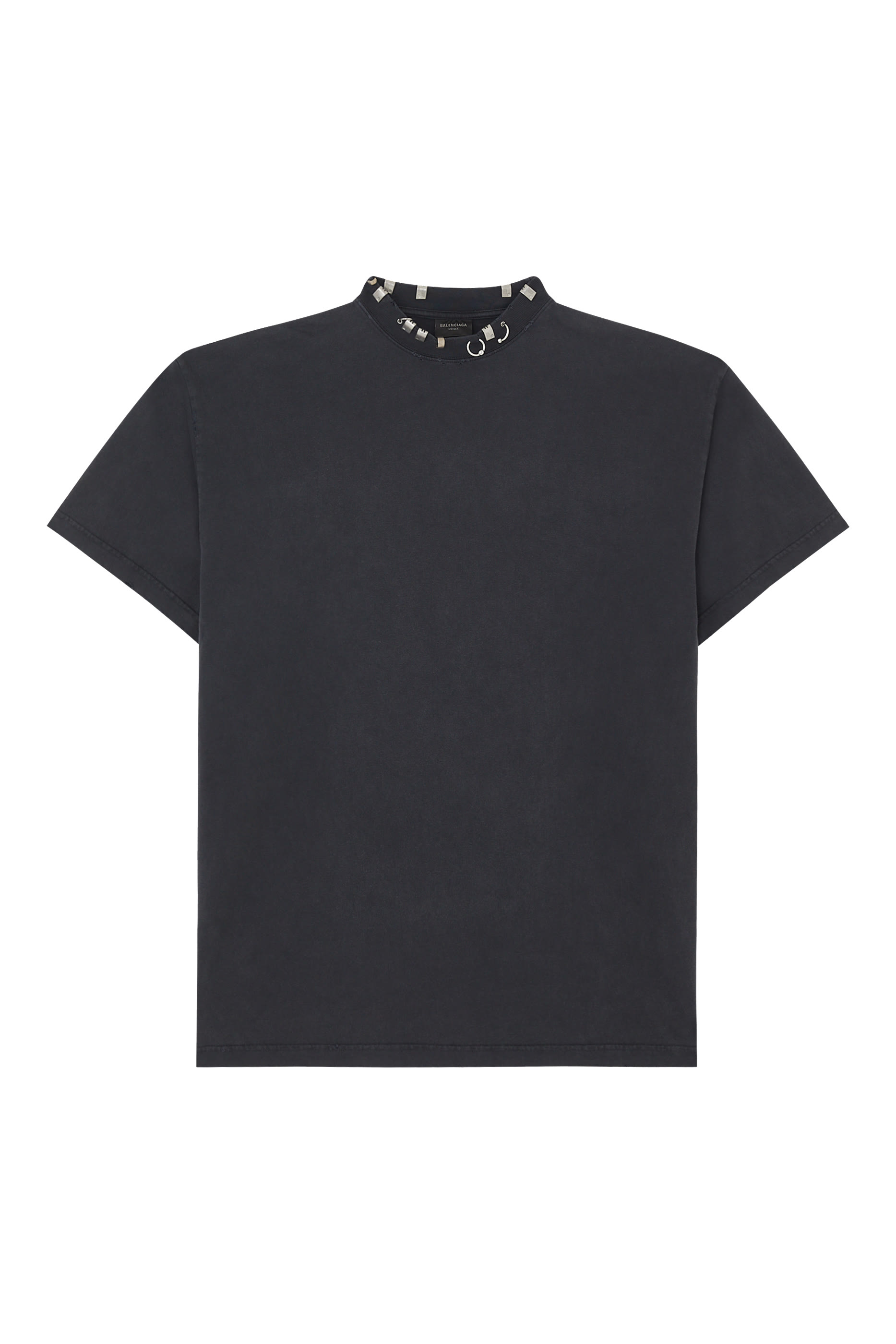 تيشيرت مثقوب