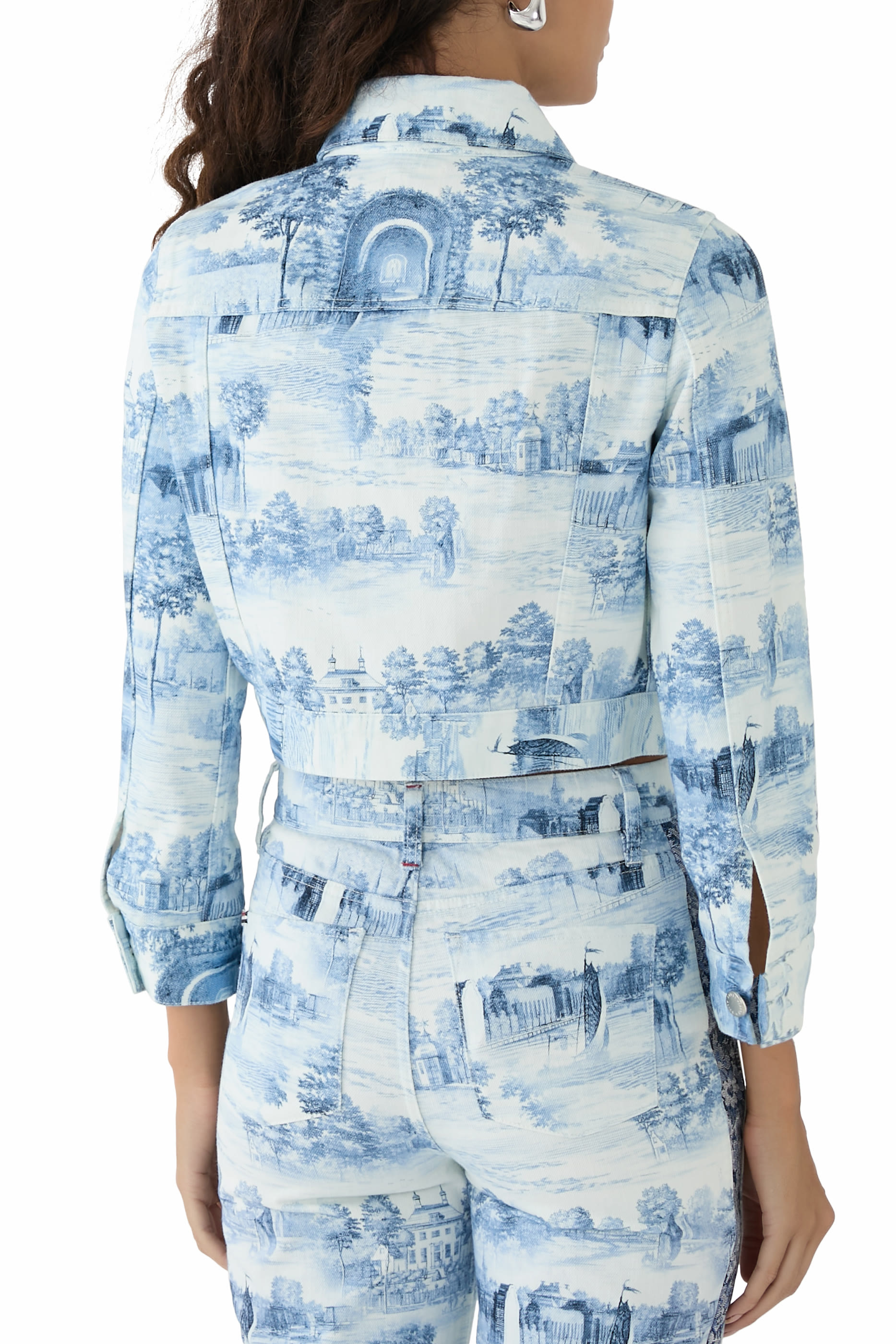 جاكيت كلوي بقصة مربعة قصيرة