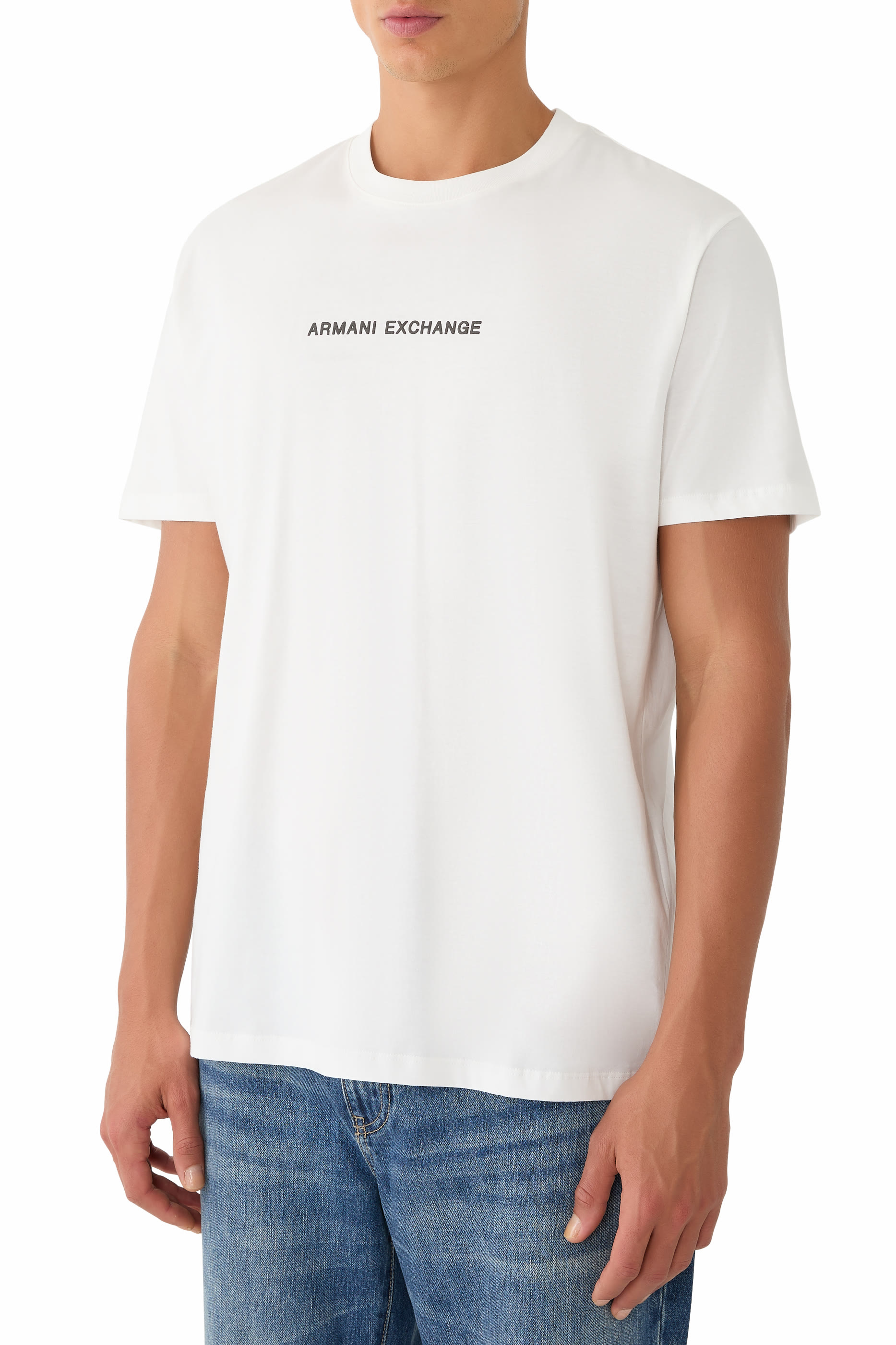 تيشيرت بحروف شعار الماركة