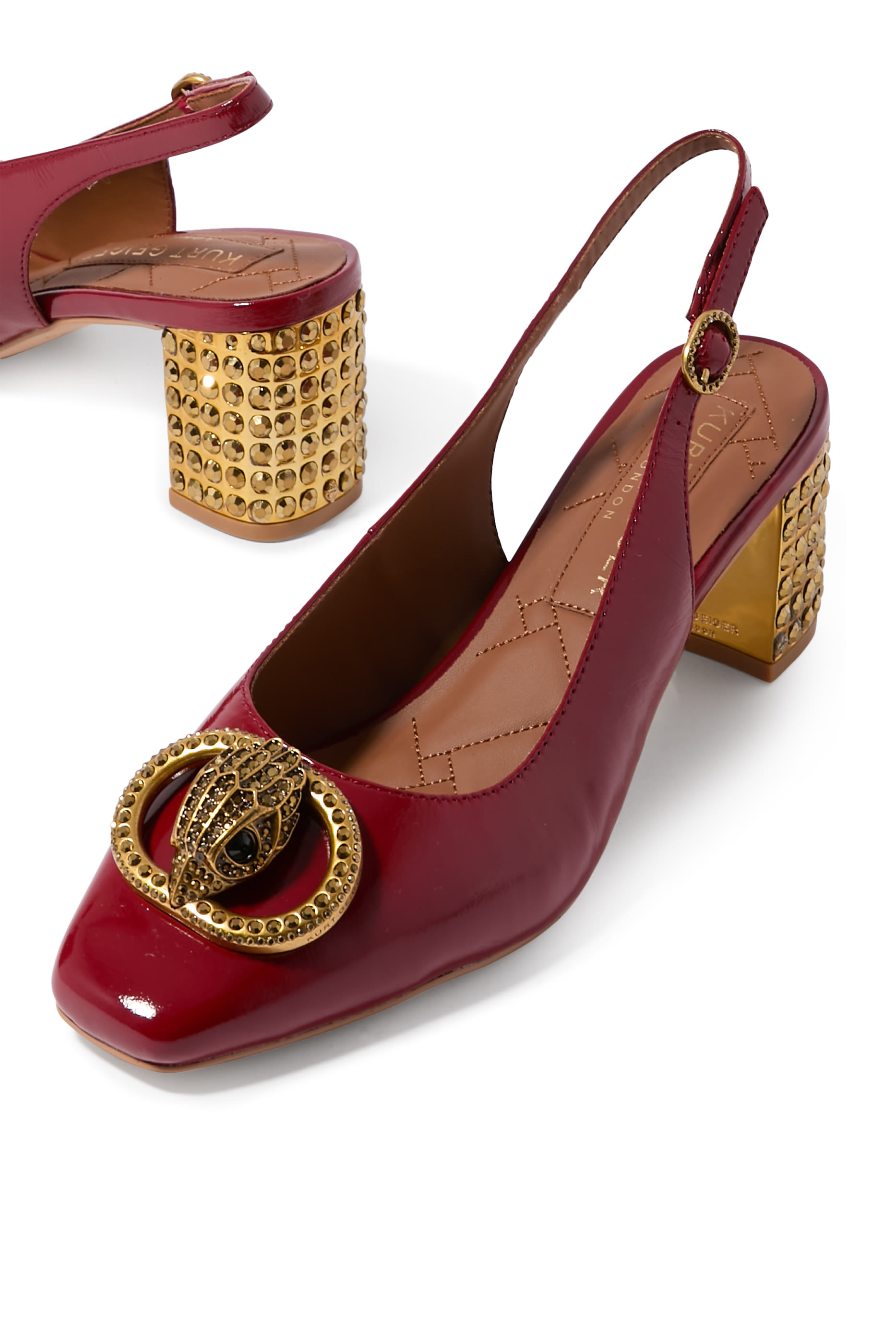 حذاء تشيلسيا بكعب عريض وسير خلفي