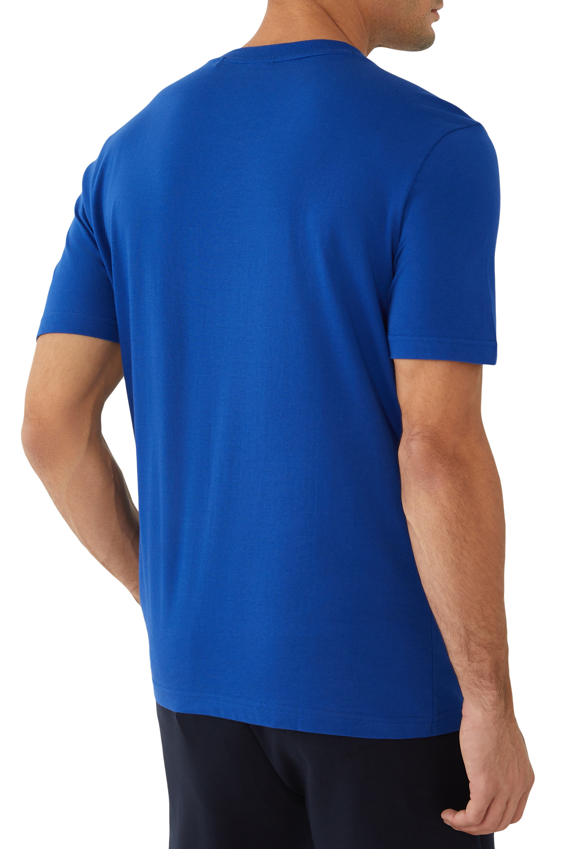 تيشيرت بطبعات شعار الماركة غرافيك