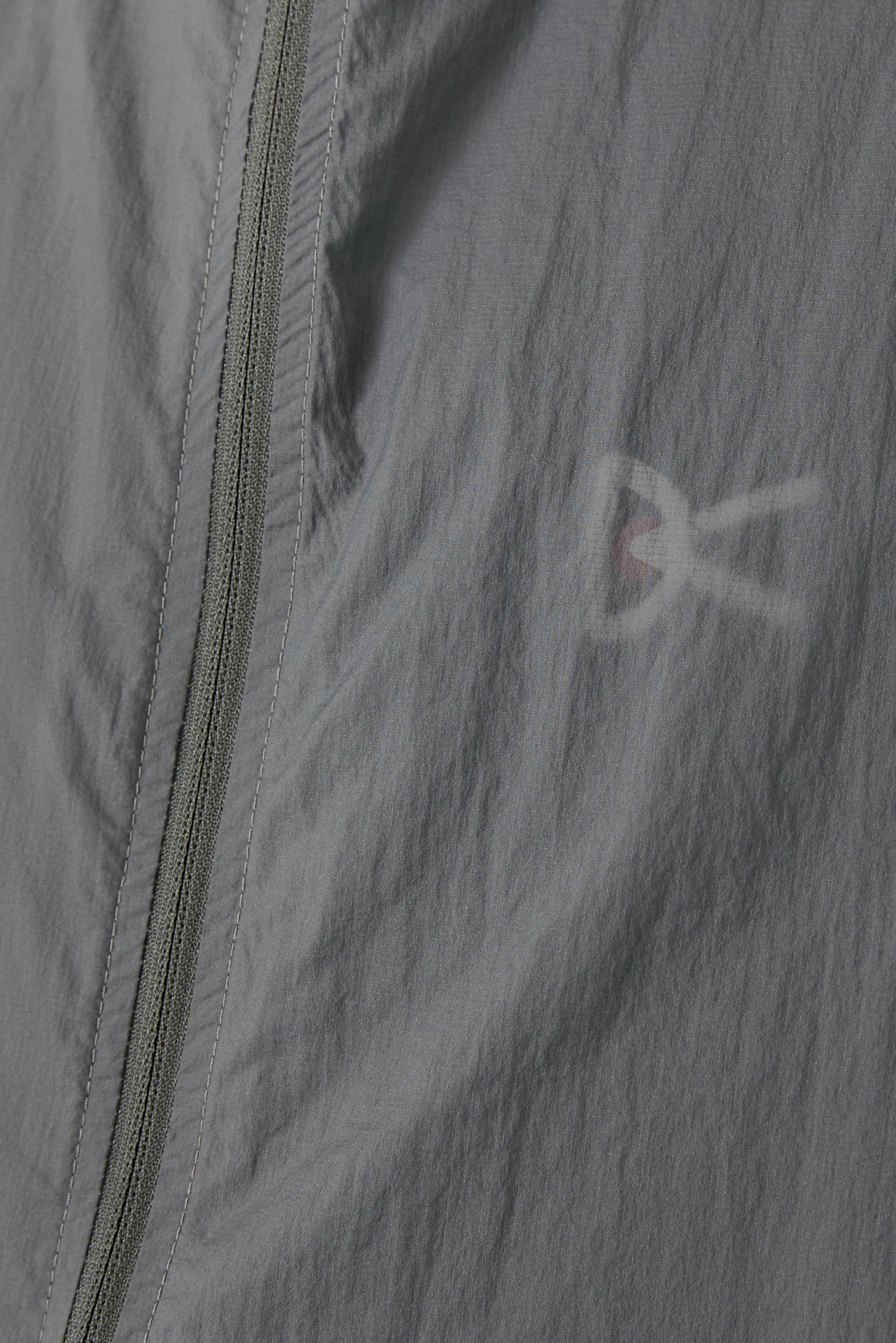 جاكيت دي دبليو ار مقاوم للرياح خفيف للغاية