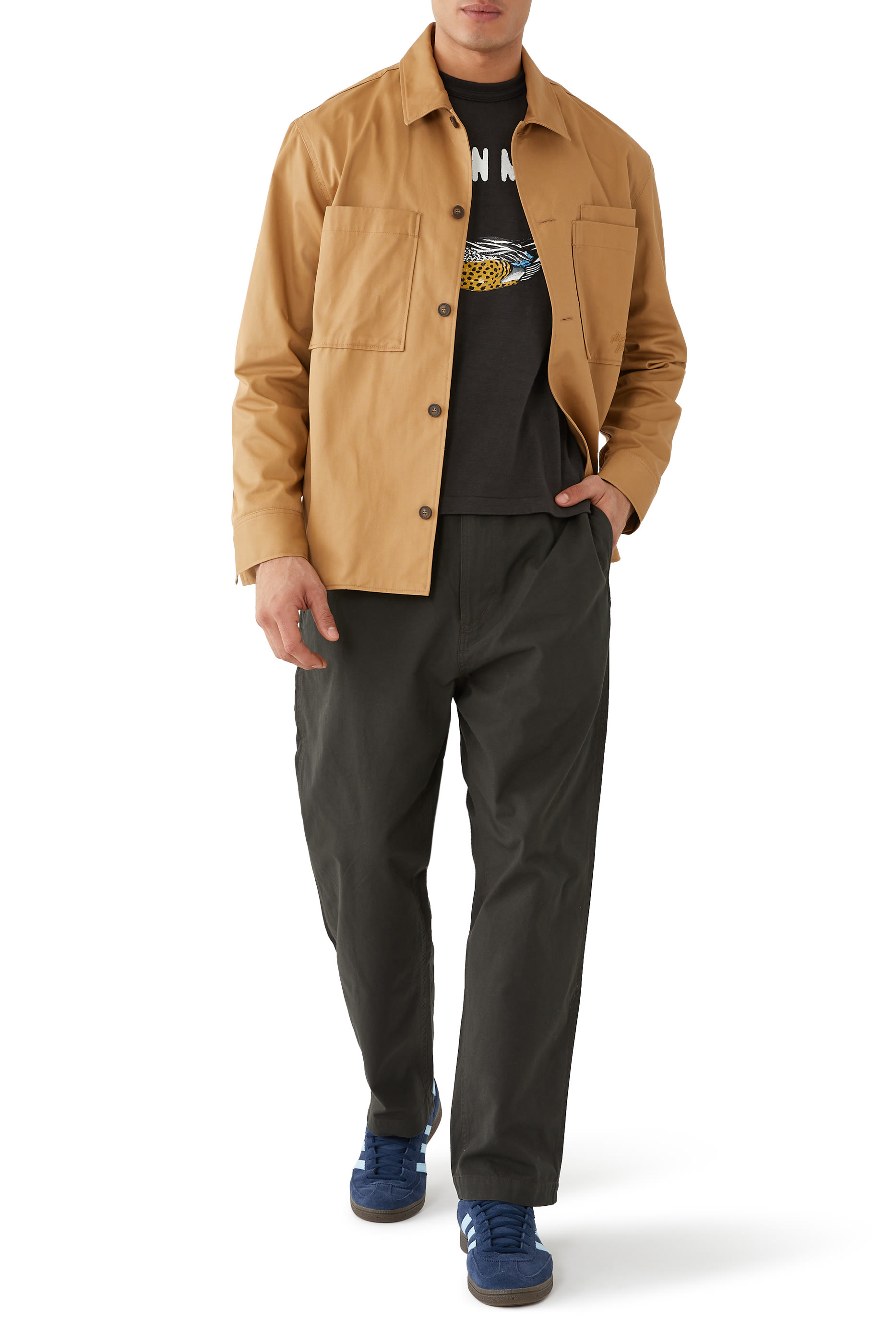 تيشيرت بطبعة غرافيك