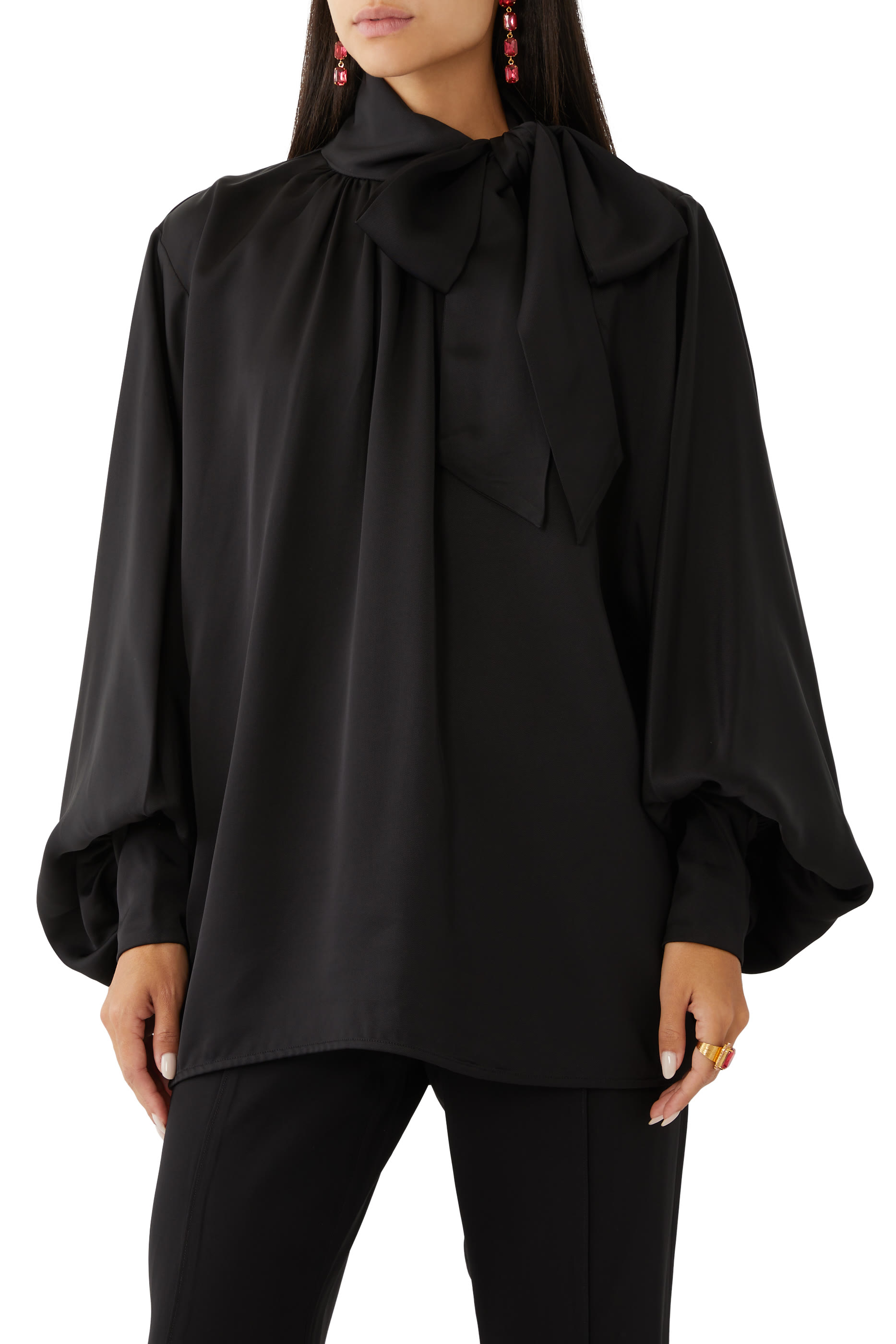 بلوزة كراش برباط عند العنق تويل