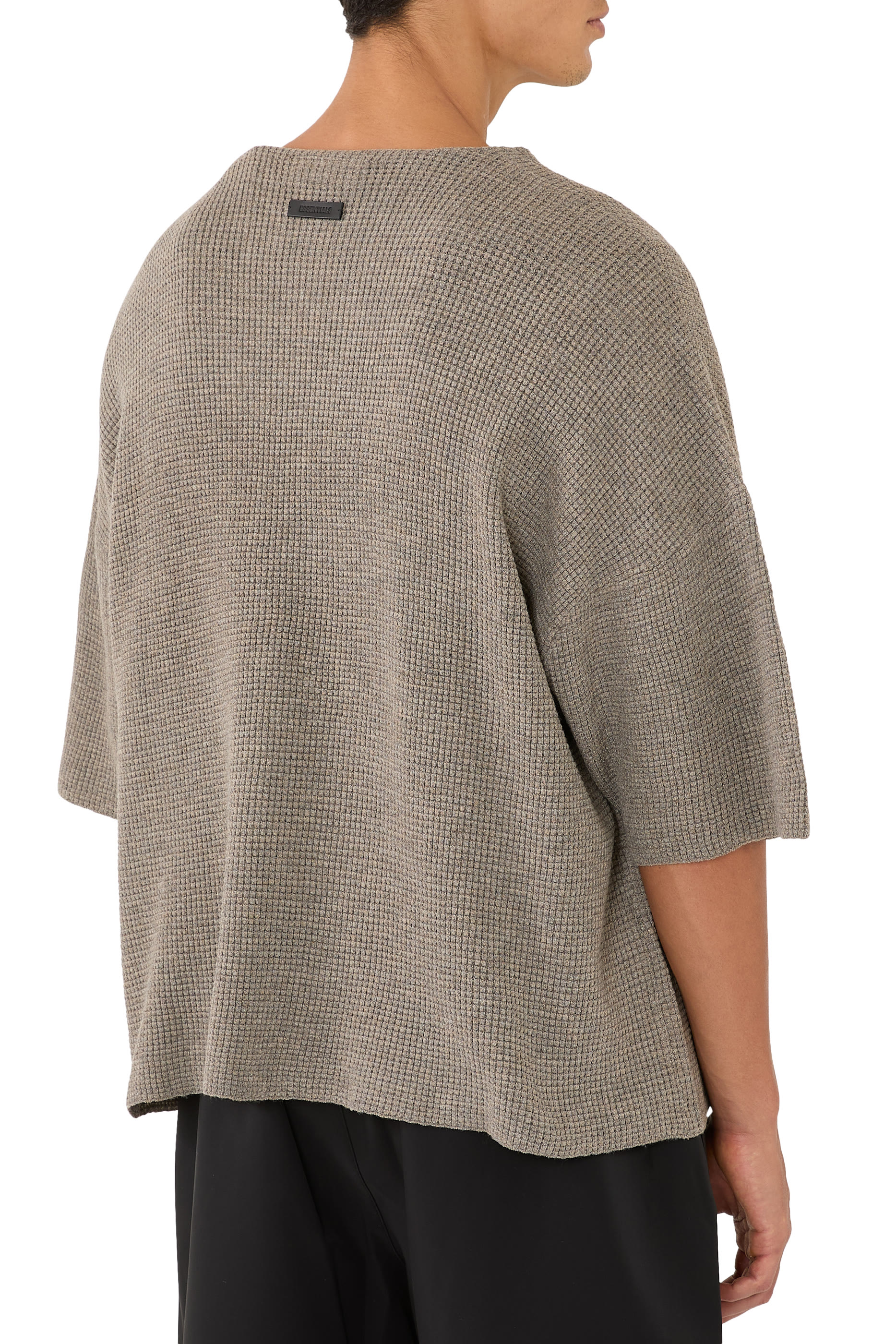 كنزة وافل بأكمام قصيرة