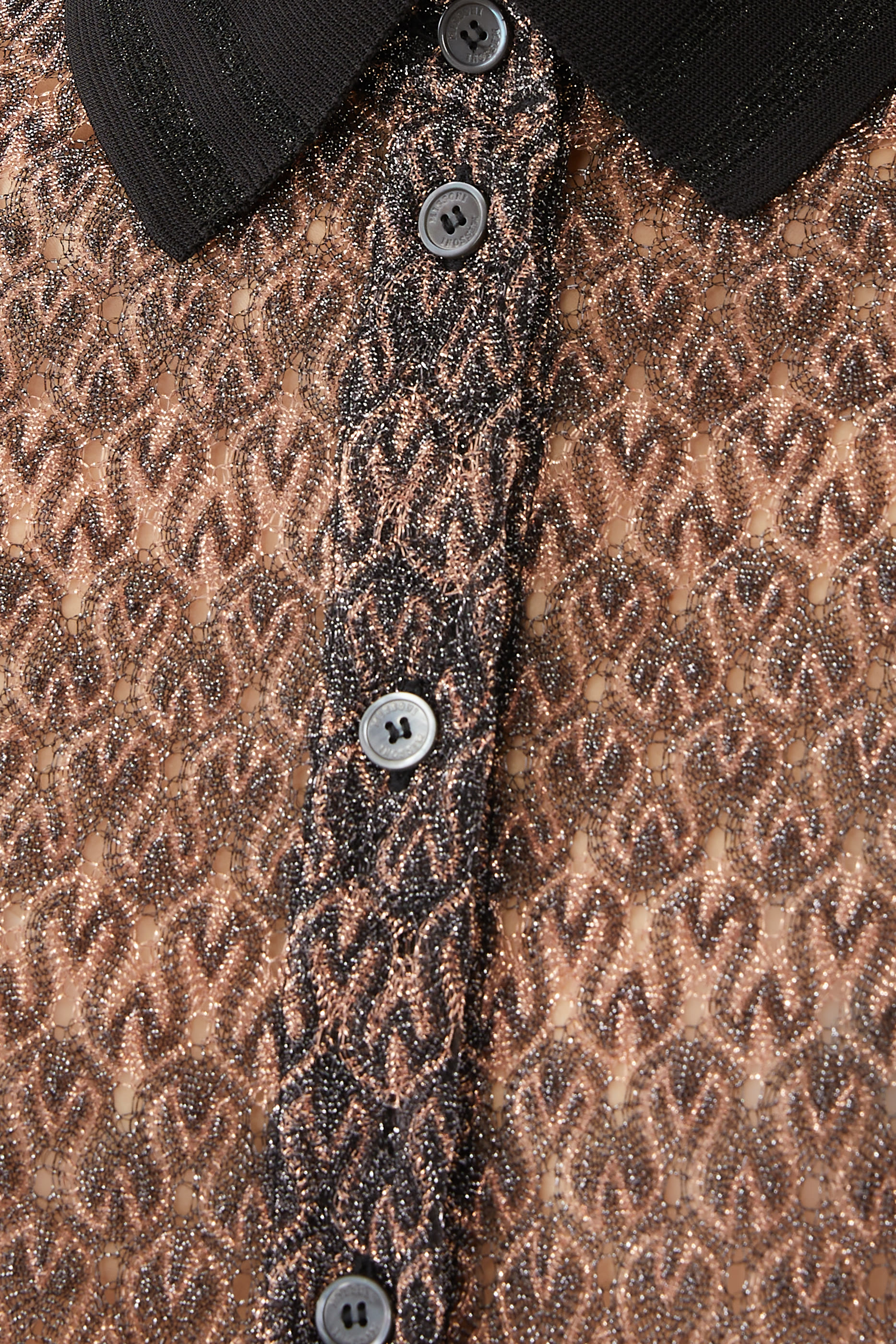 قميص دانتيل لامع