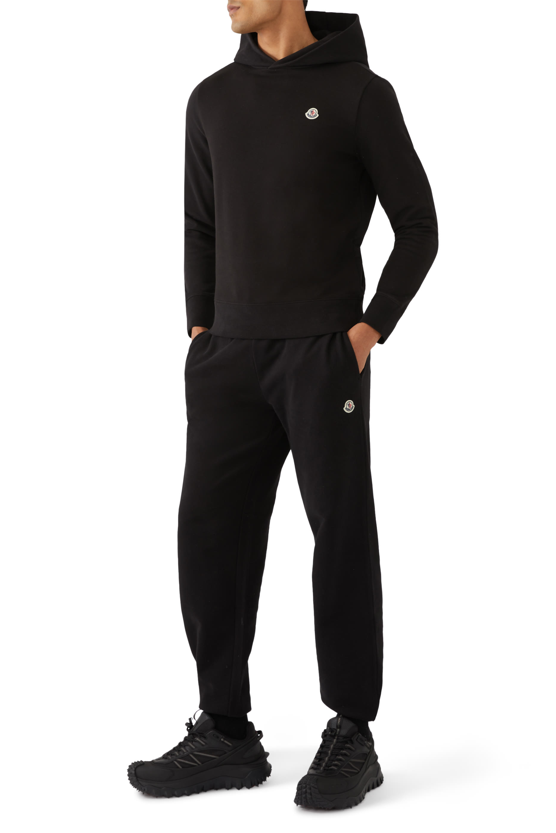 بنطال رياضي بملصق شعار الماركة