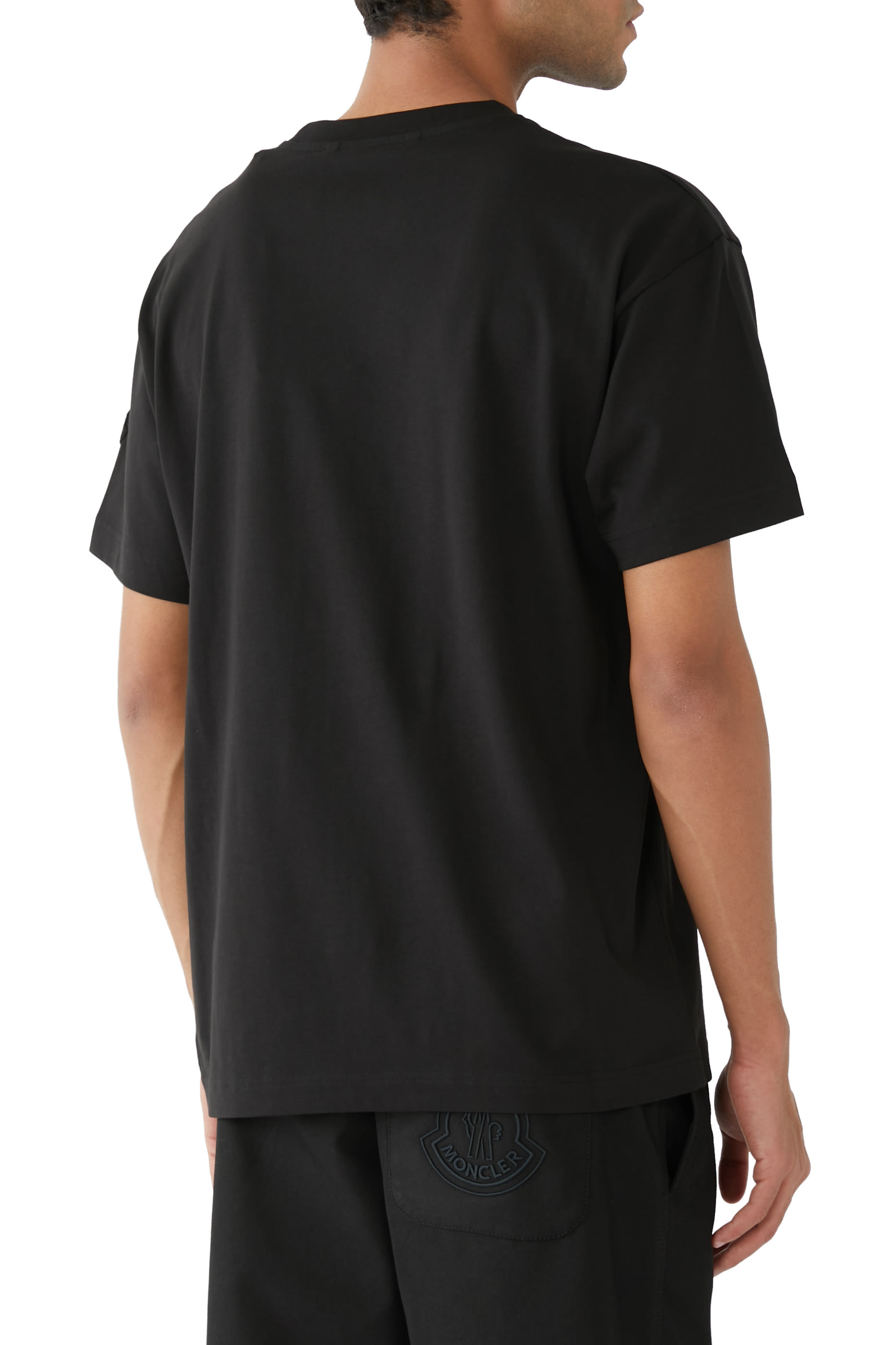 تيشيرت بشعار الماركة