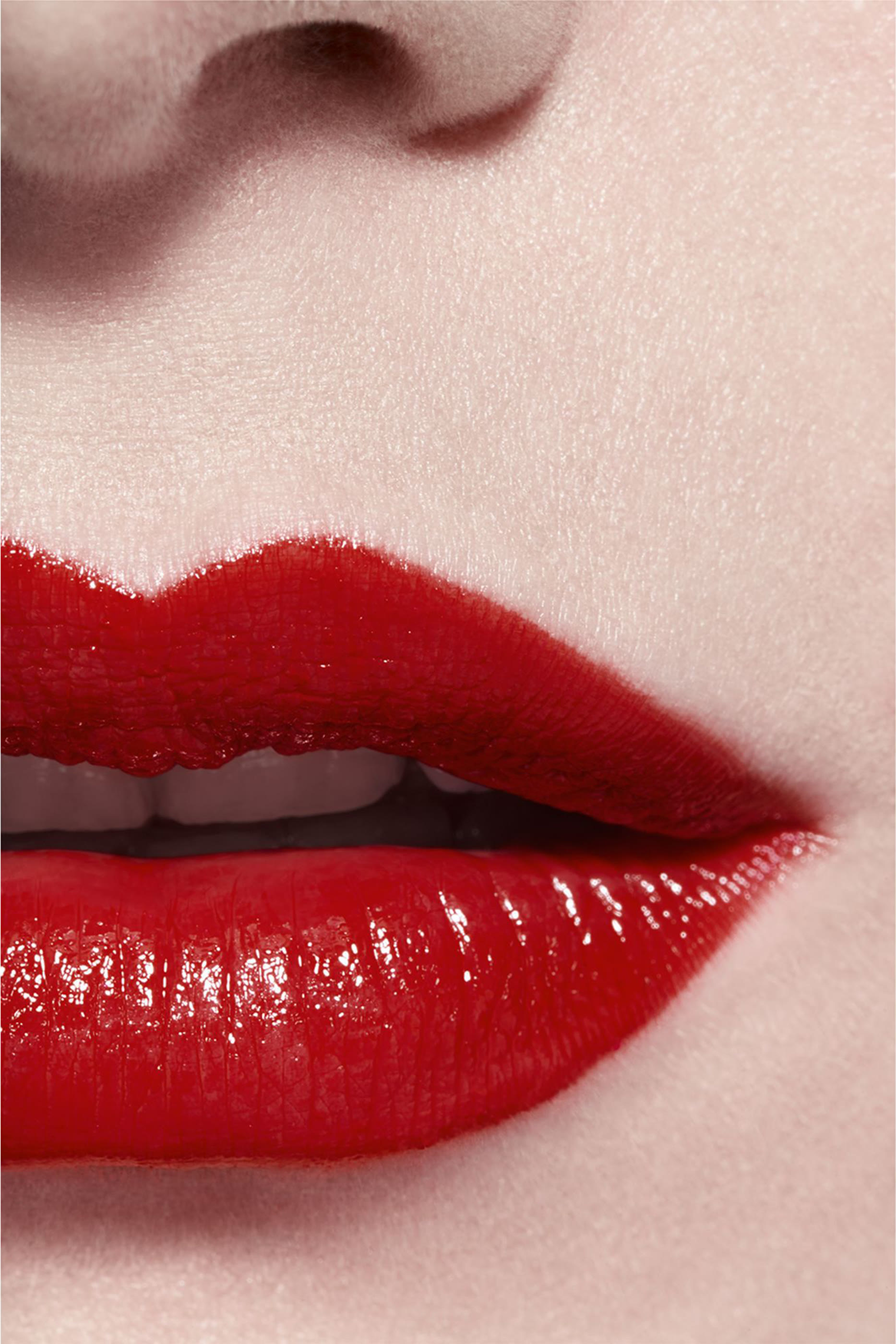 أحمر شفاه لامع Rouge Coco يدوم طويلا