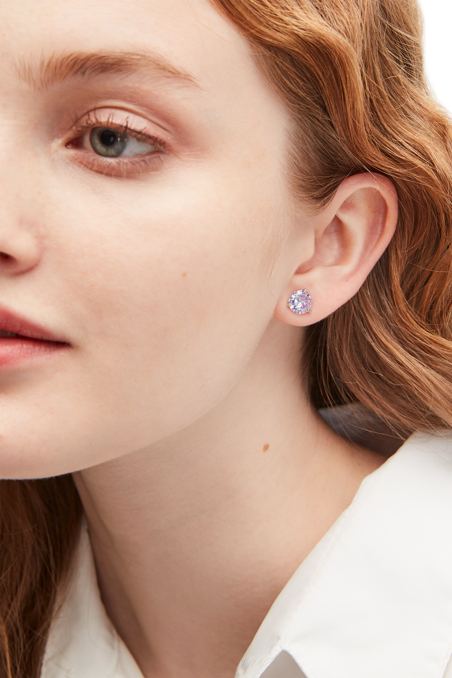 أقراط بثلاث مخالب