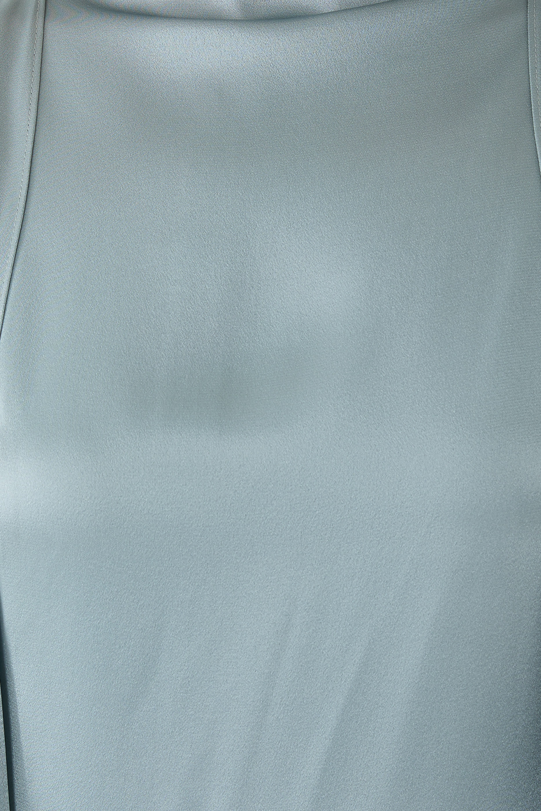 فستان قصير بأكمام كاب