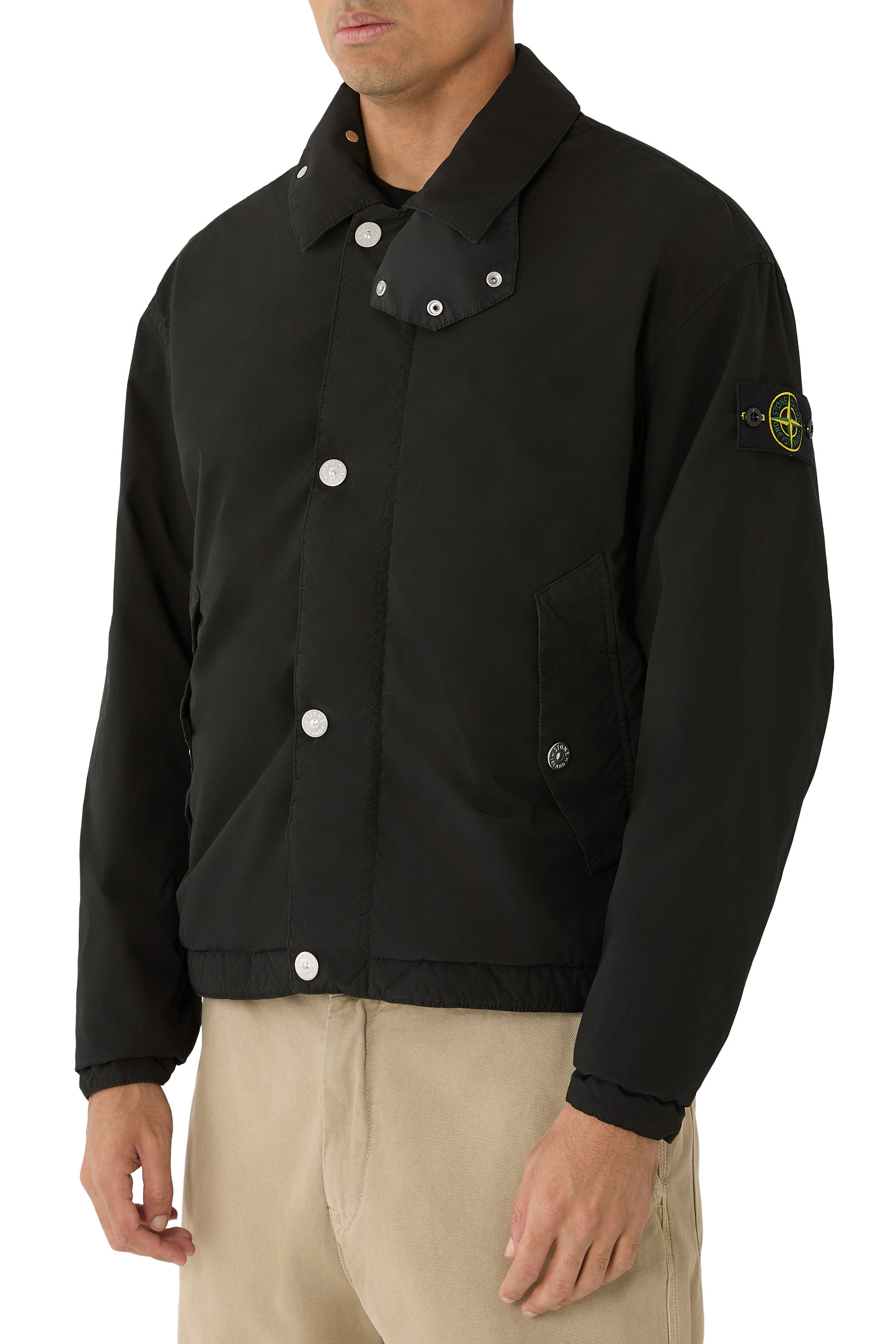 جاكيت كوتش بجيوب بأزرار كبس للإغلاق مقاوم للماء