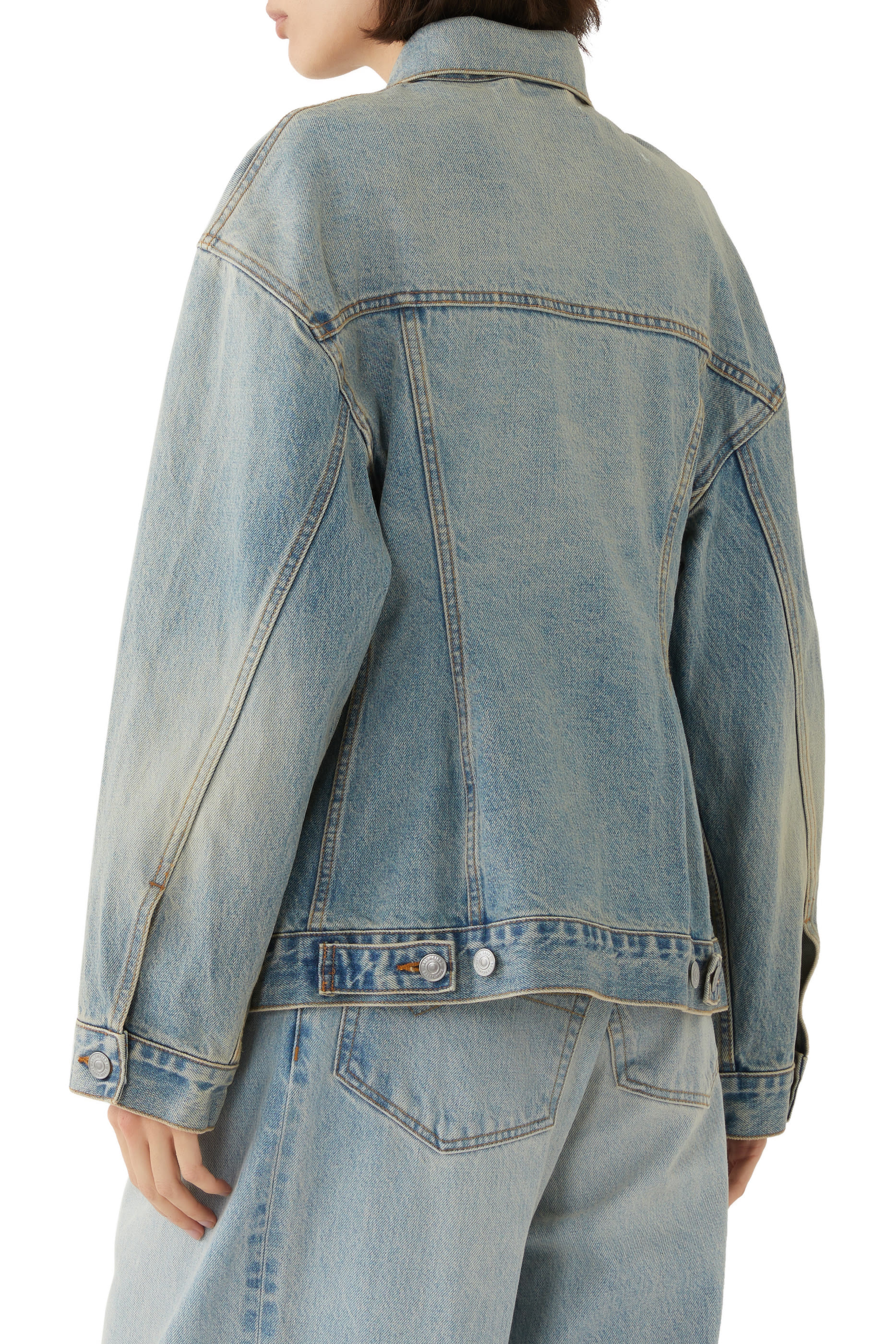 جاكيت بتصميم ساعة رميلة