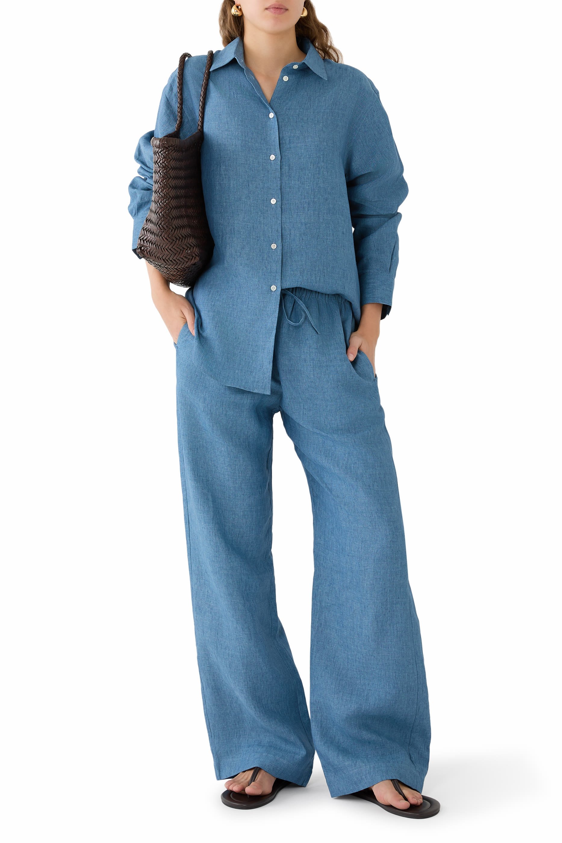 بنطال بقصة مريحة