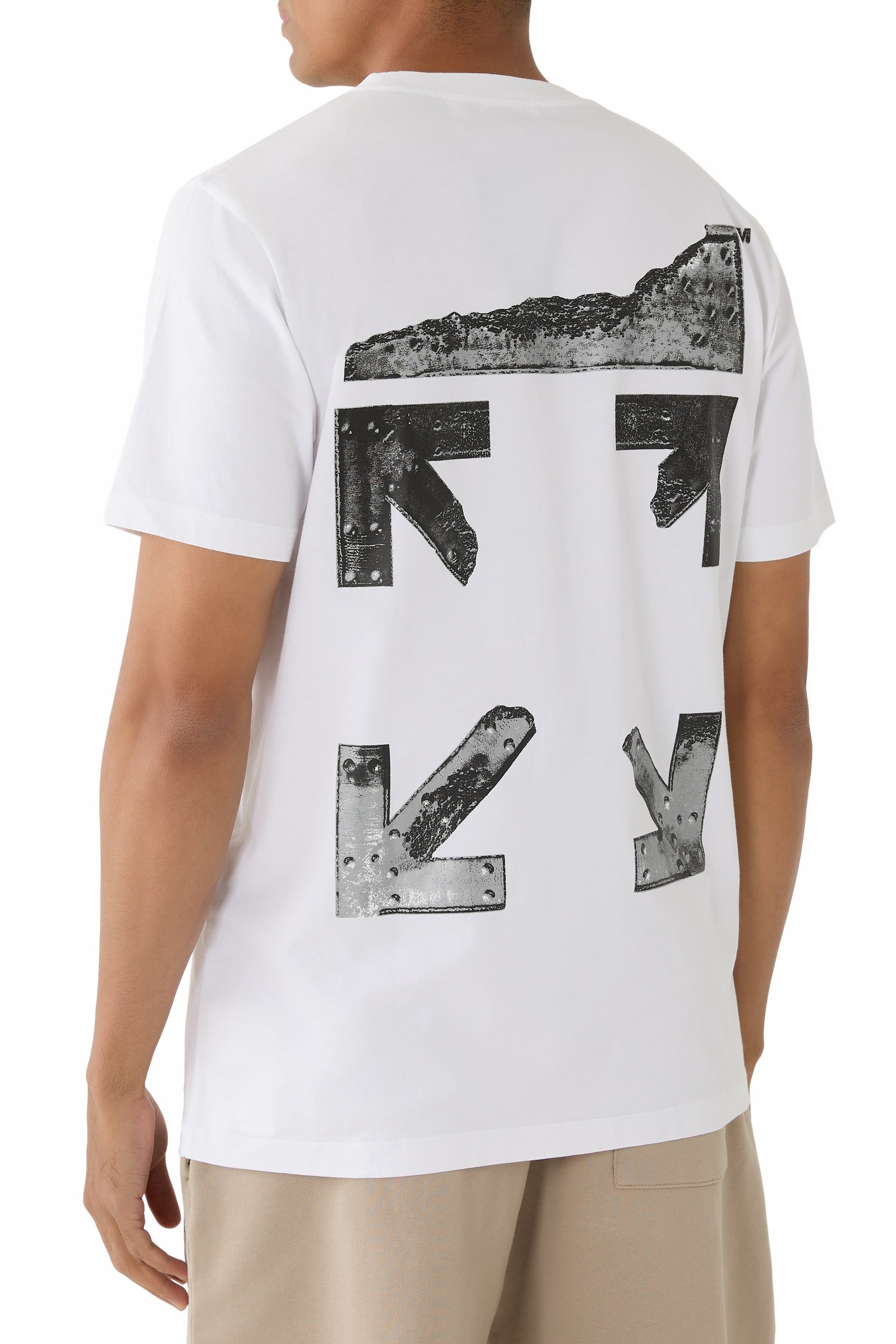 تيشيرت بنقشة شعار الأسهم