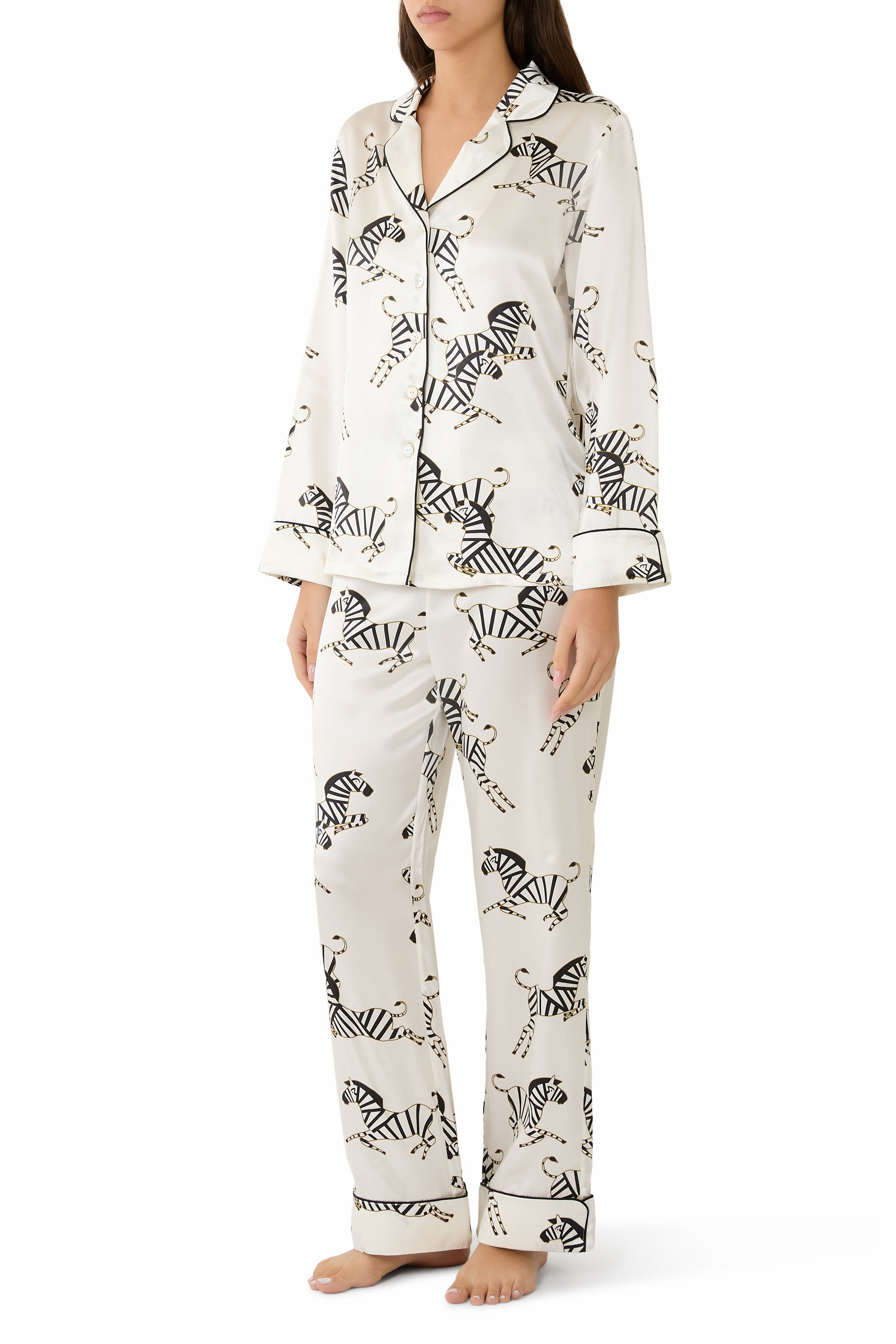 طقم بيجاما ليلا أبالون بلون فيروزي بنقشة زهور