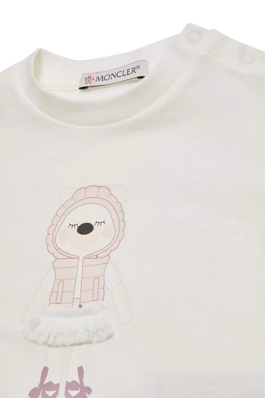 تيشيرت مزين بالكامل بطبعة الماركة