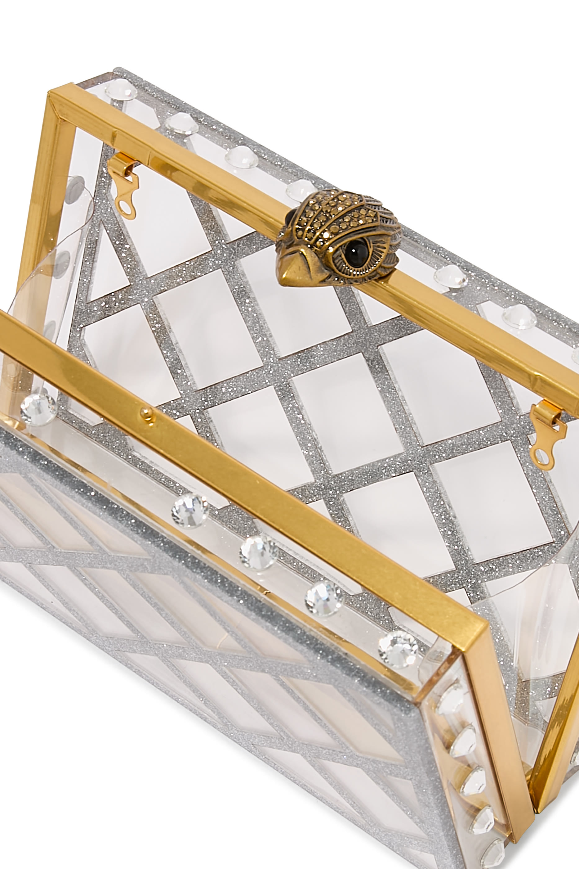 كلاتش بتصميم مربع بتفاصيل مبطنة وكريستال