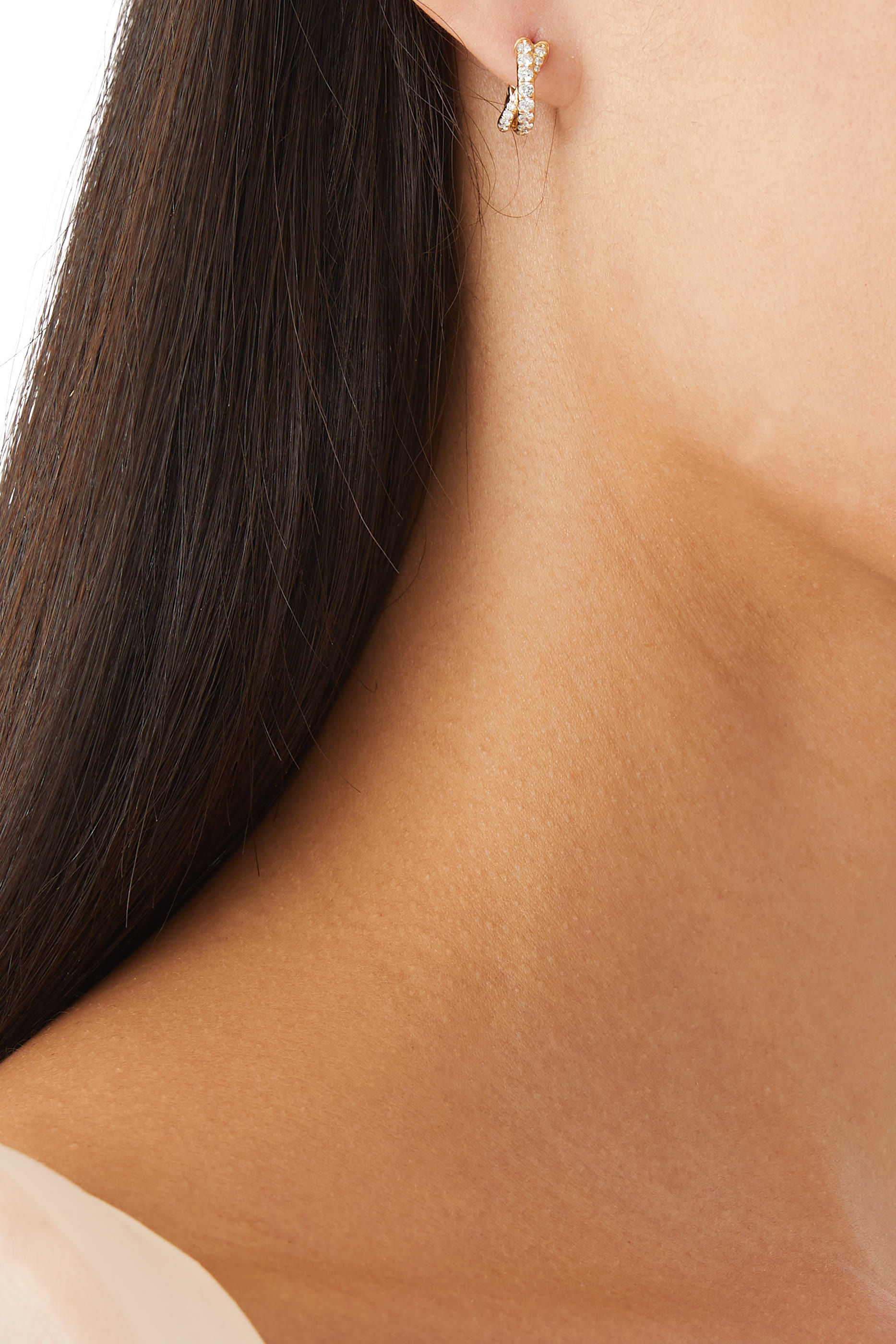 أقراط صغيرة بافيه بتصميم متقاطع