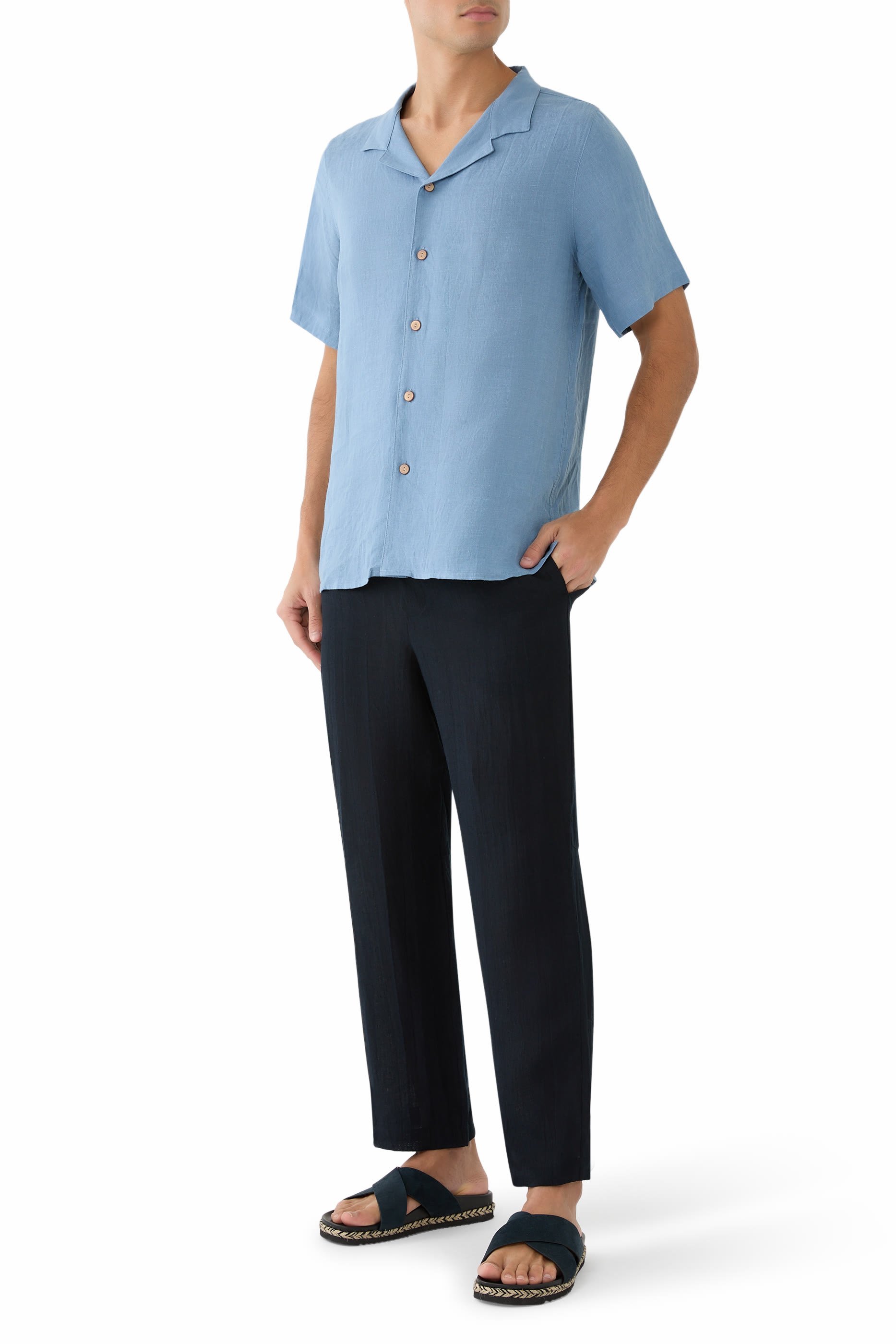 قميص بياقة مطوية