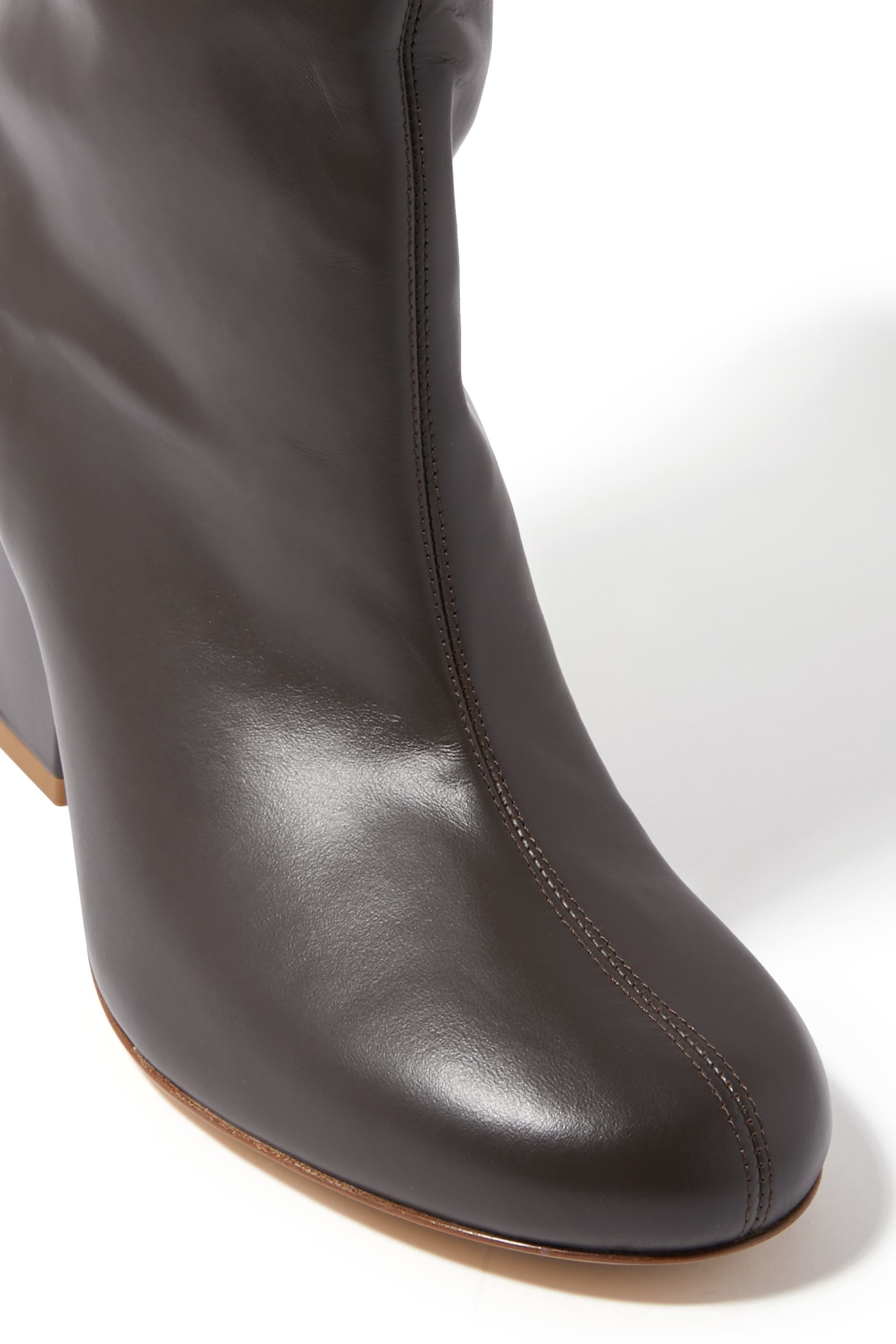 بوت صوفيا 95 بطول الركبة نابا مورو