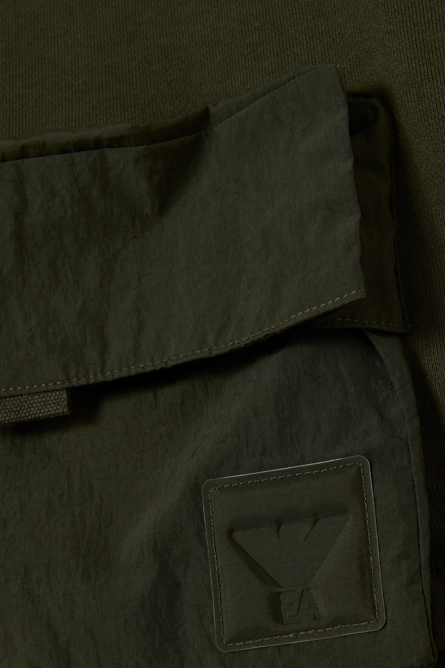 شورت بتفاصيل جيب للاطفال