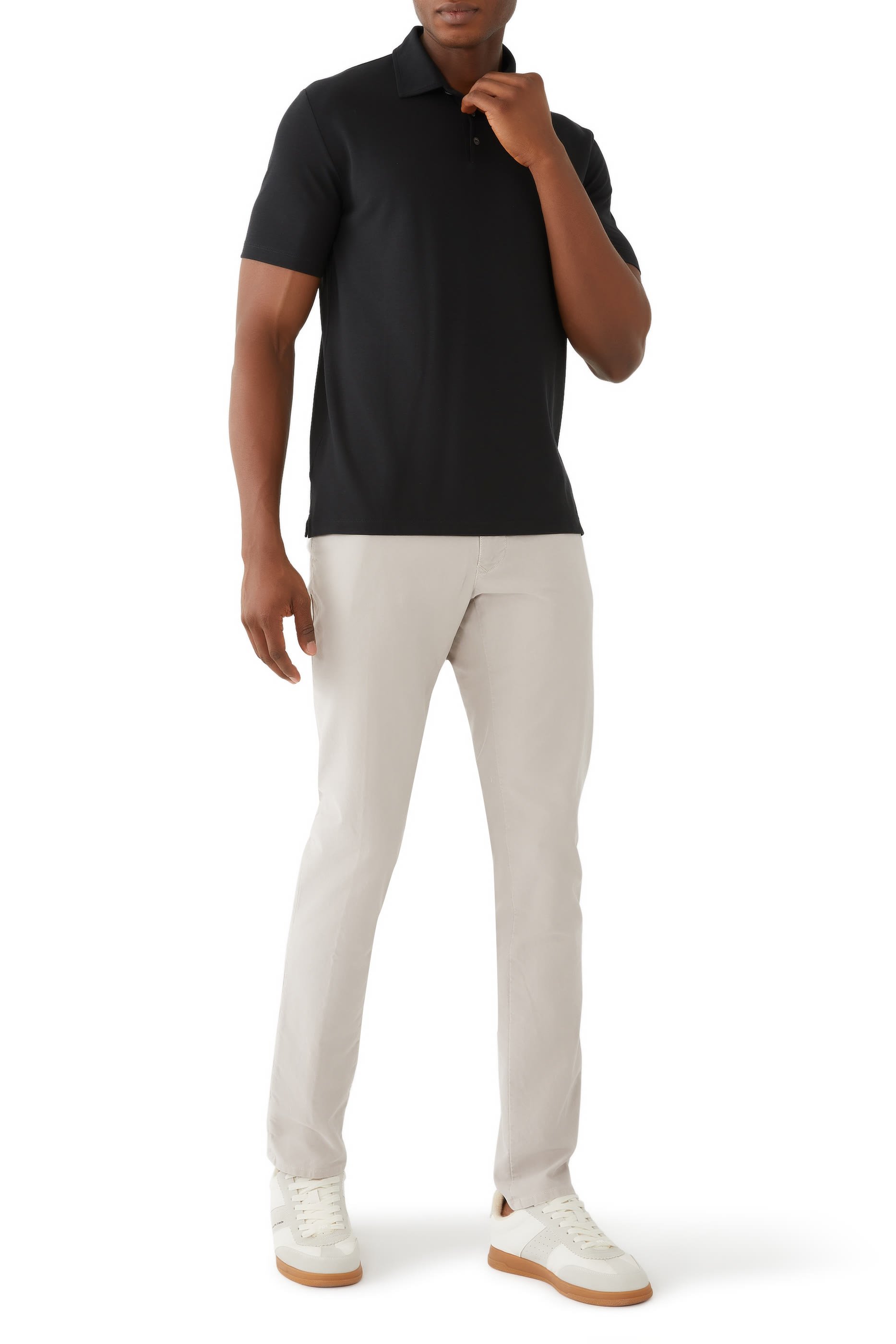 بنطال بقصة ضيقة