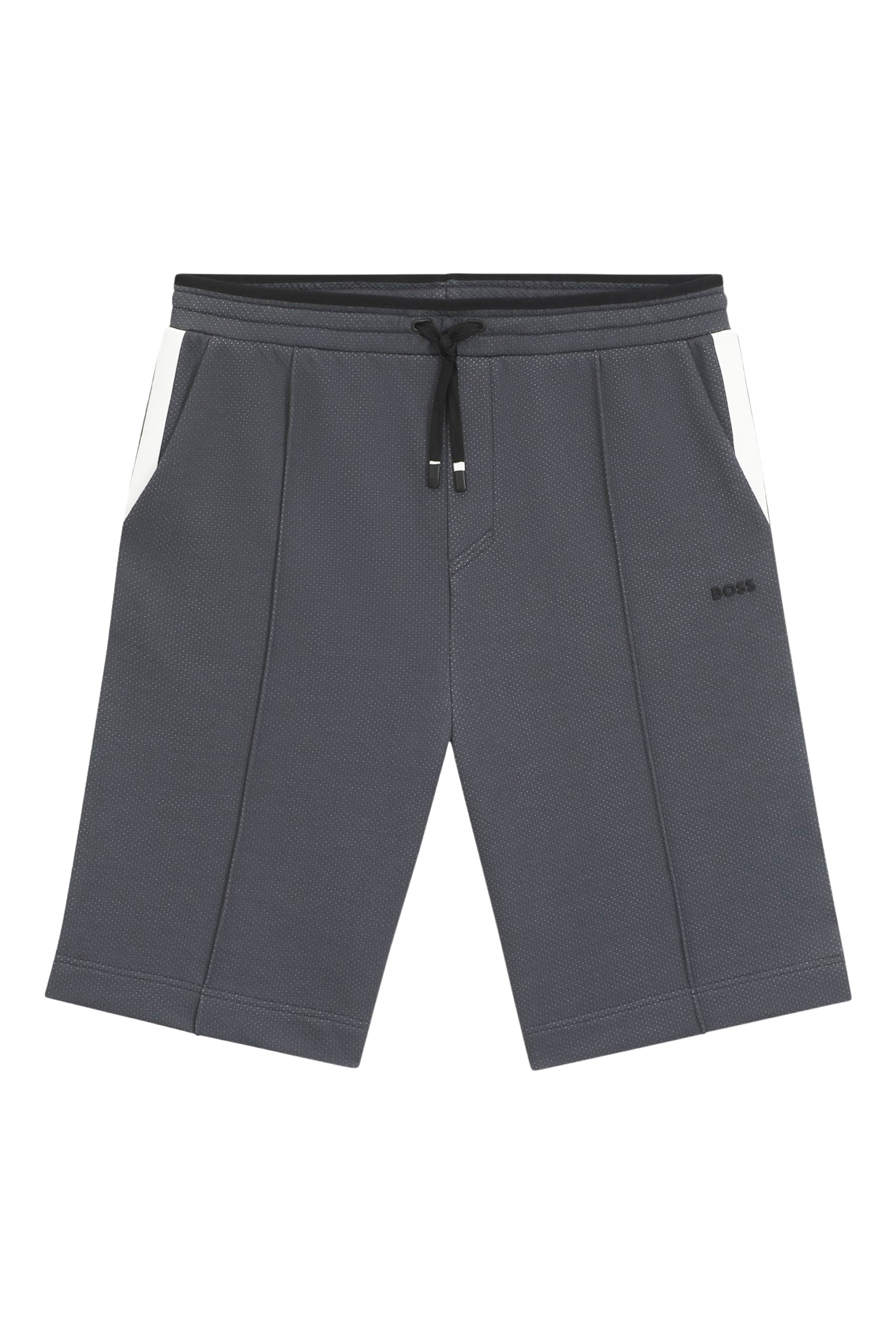 شورت بقصة مريحة بتصميم مبطن جاكار