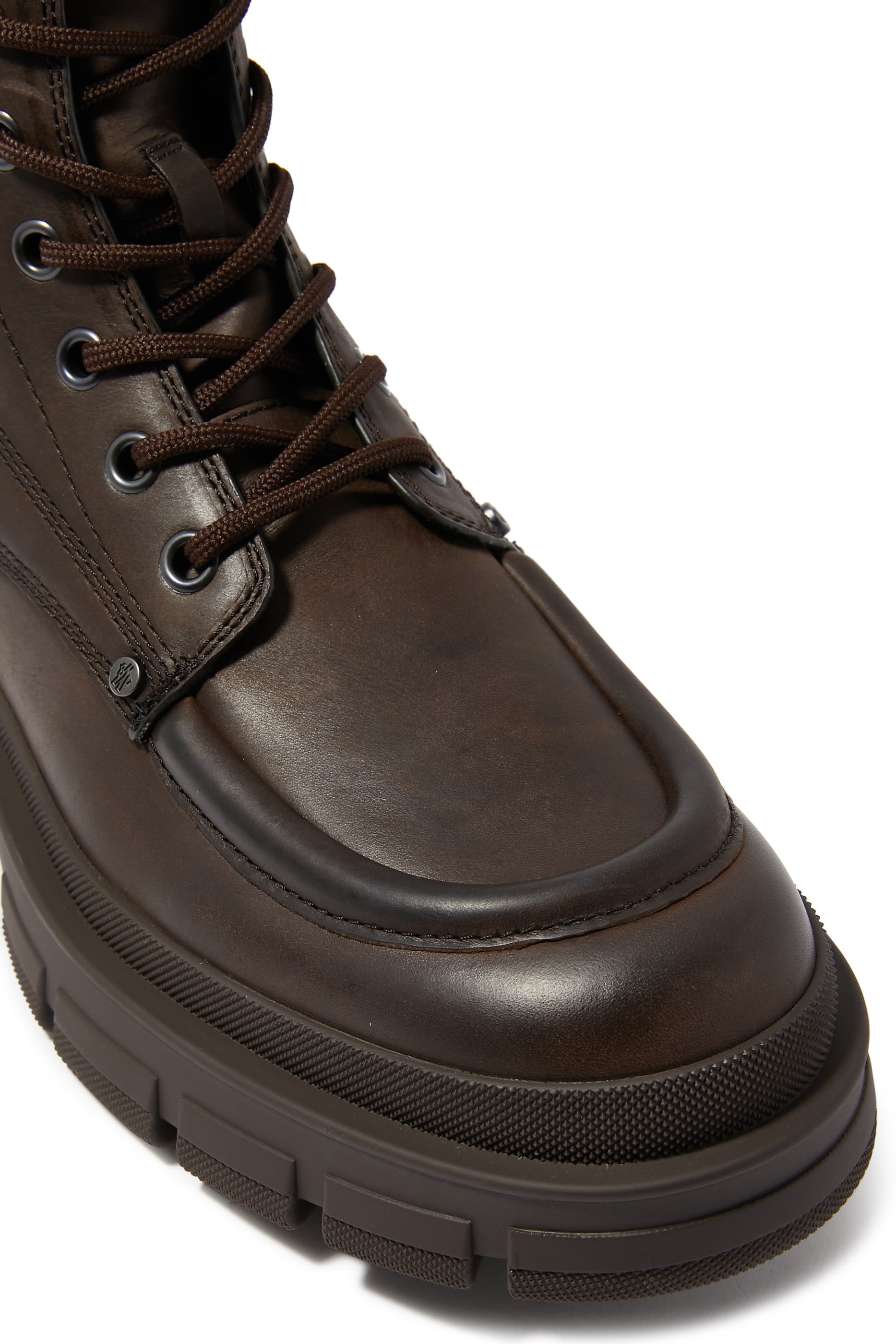 بوت هيفيا بطول الكاحل