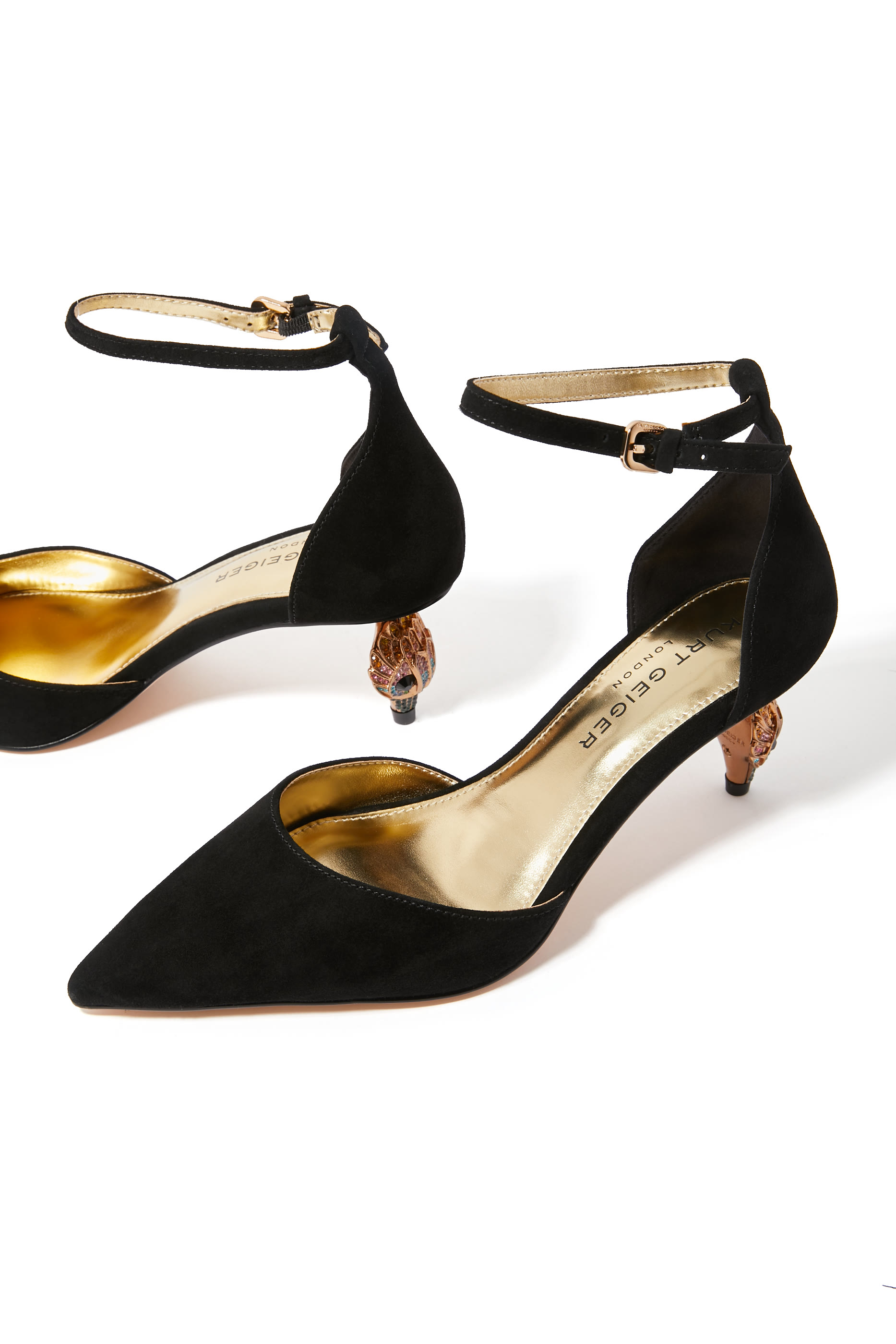 حذاء كلاسيكي 60 بحلية شعار الماركة على الكعب