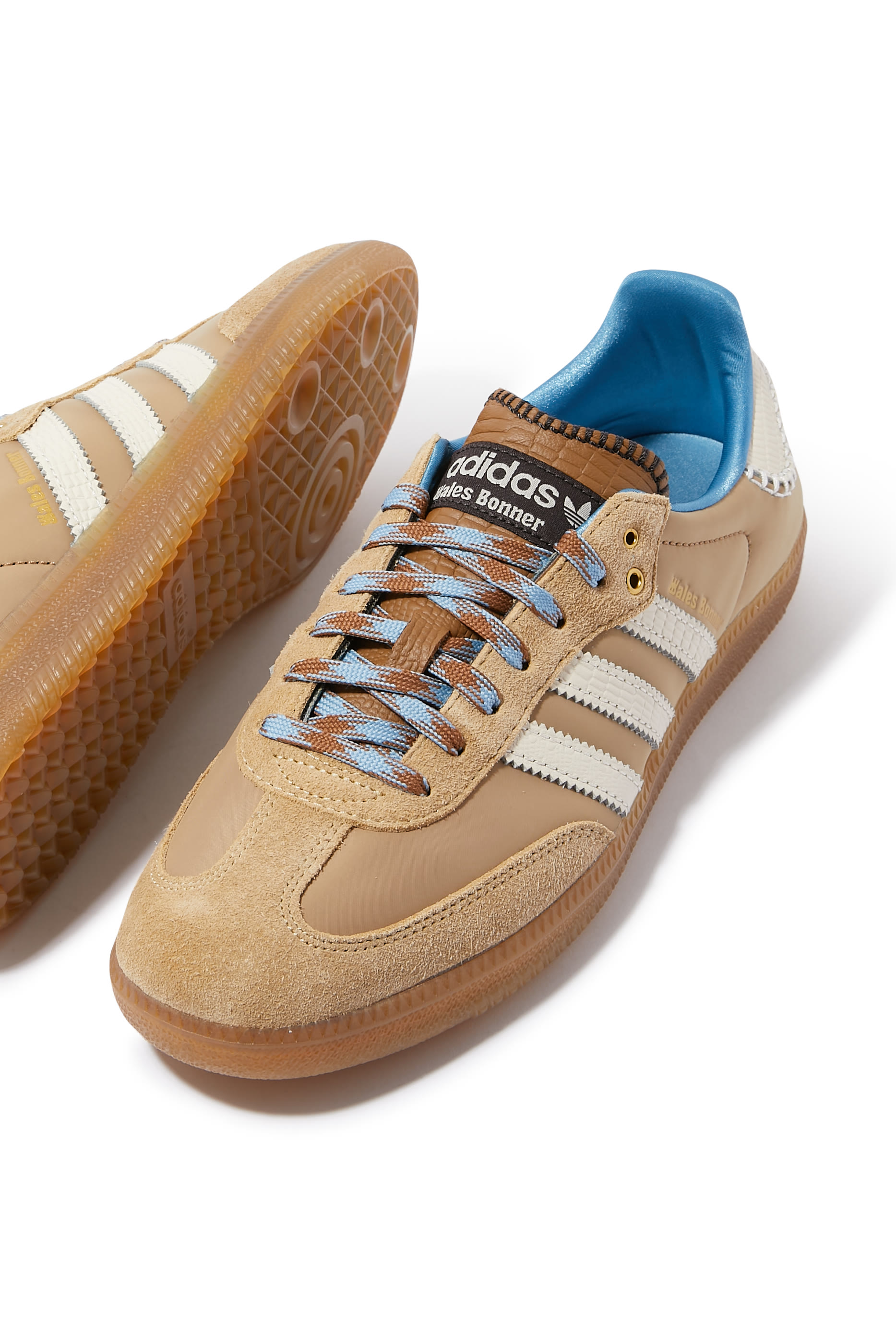 سنيكرز ويلز بونر سامبا نايلون