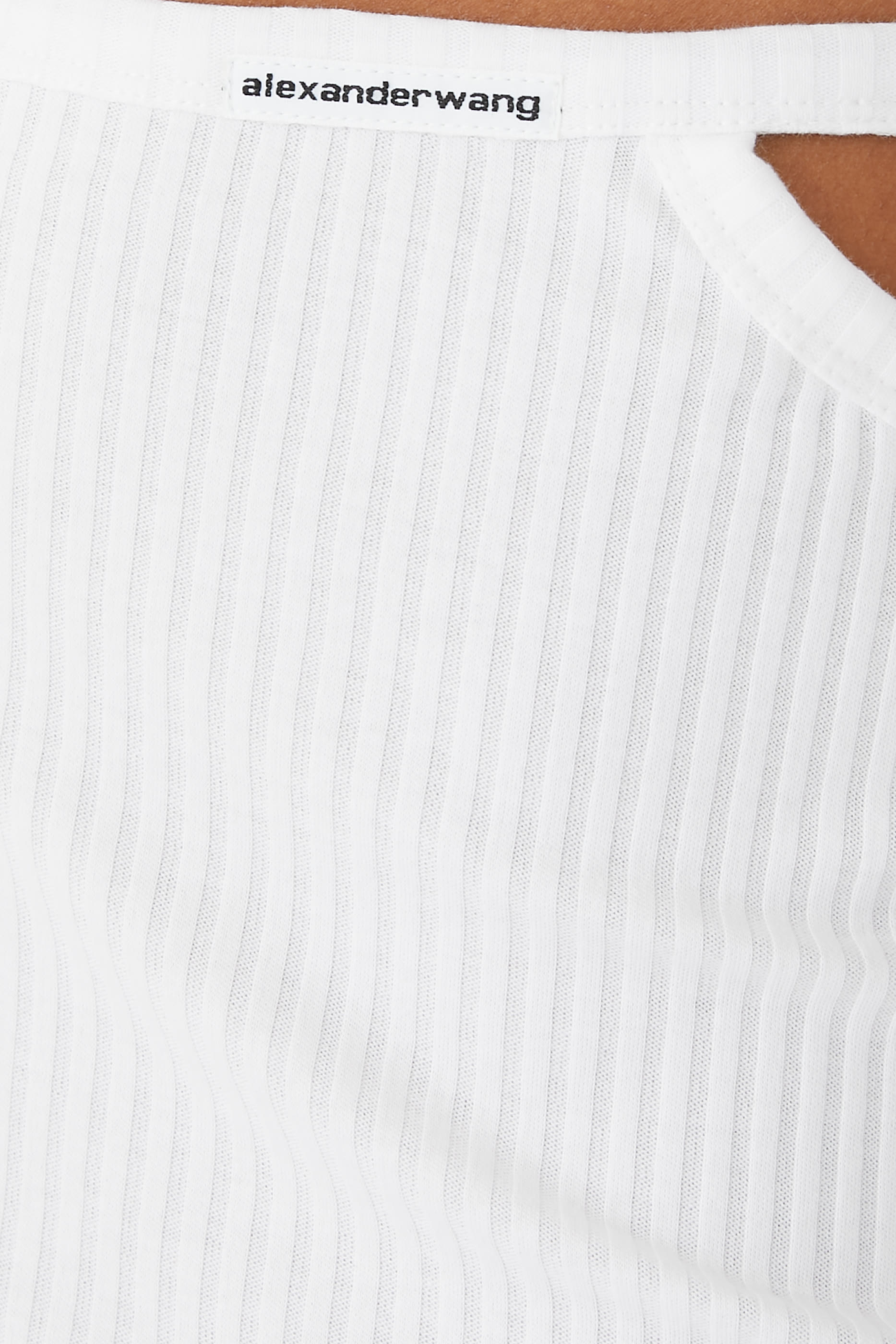 تنورة طويلة بفتحات