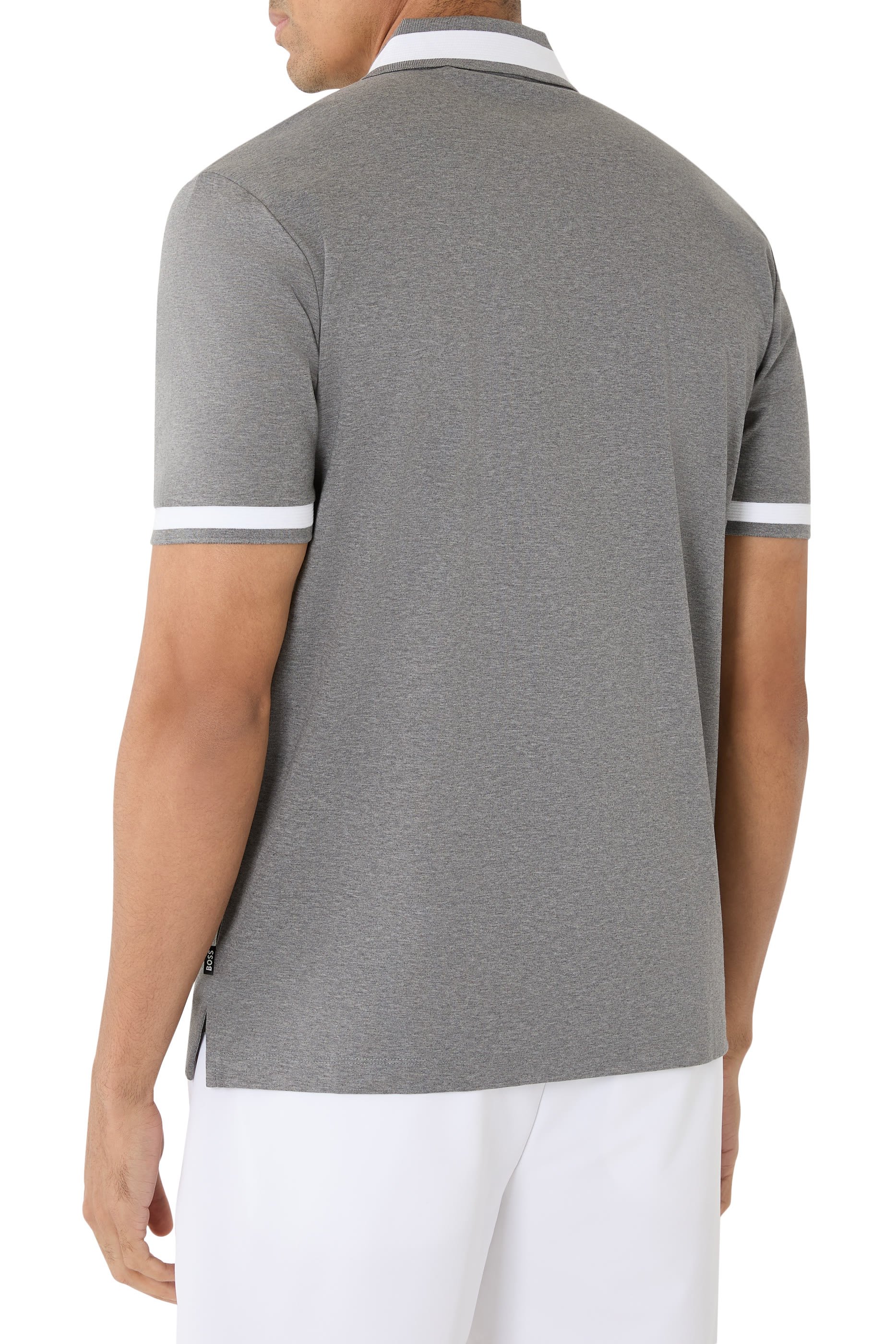 قميص بولو بأكمام قصيرة