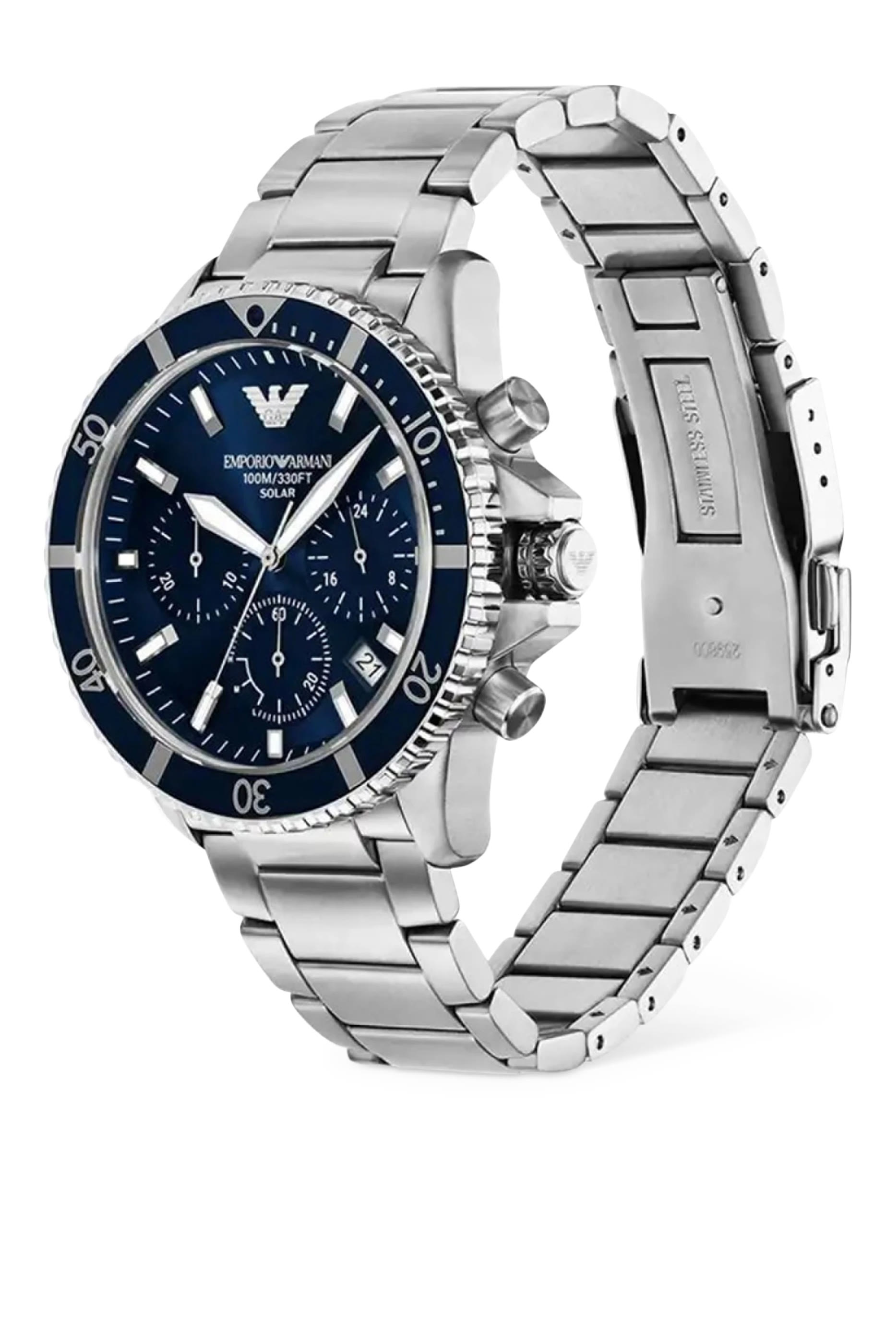 ساعة كرونوغراف وورلد إكسبلورر تعمل بالطاقة الشمسية