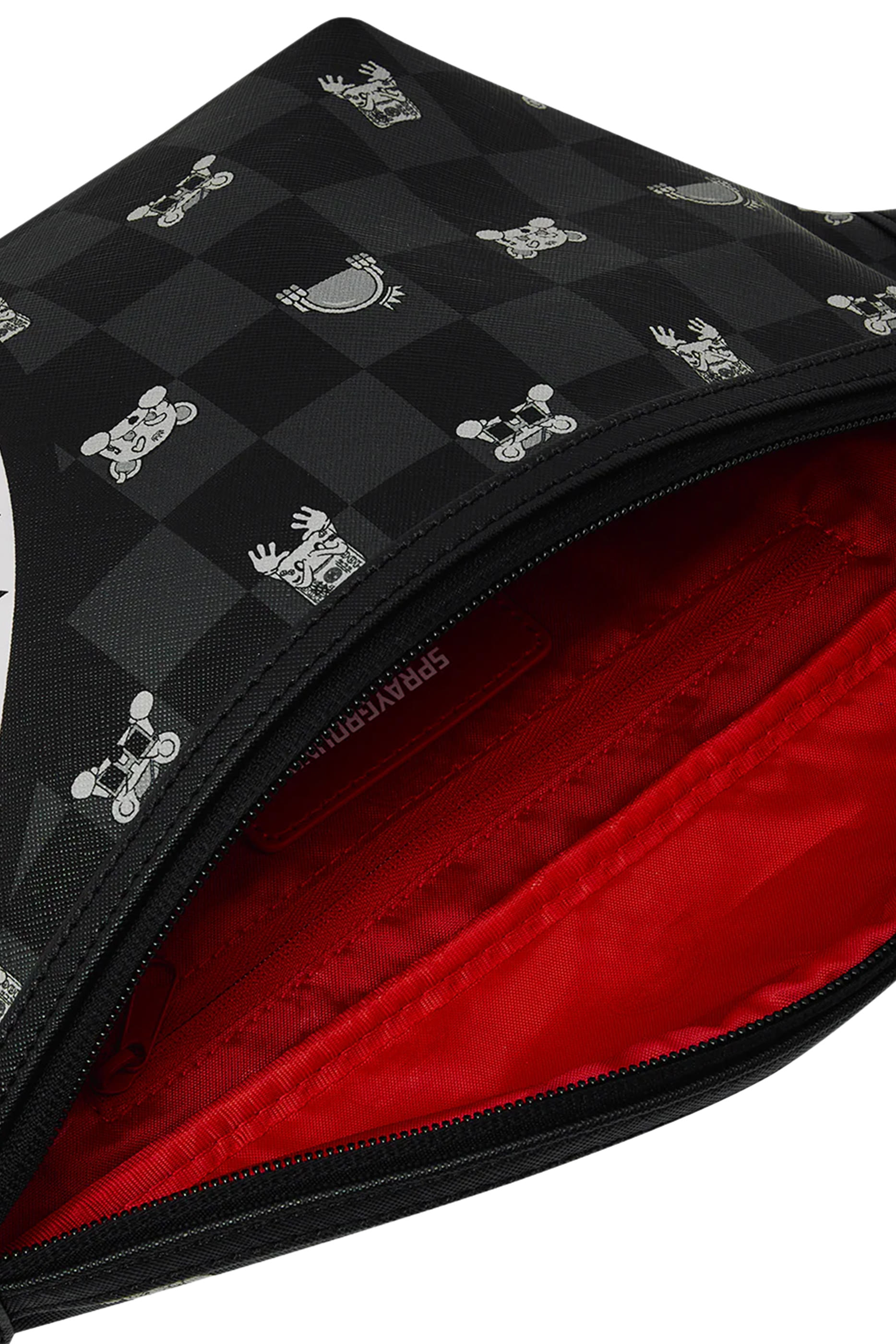 حقيبة كروس بودي سافي بنقشة شخصية تختلس النظر ومربعات للأطفال