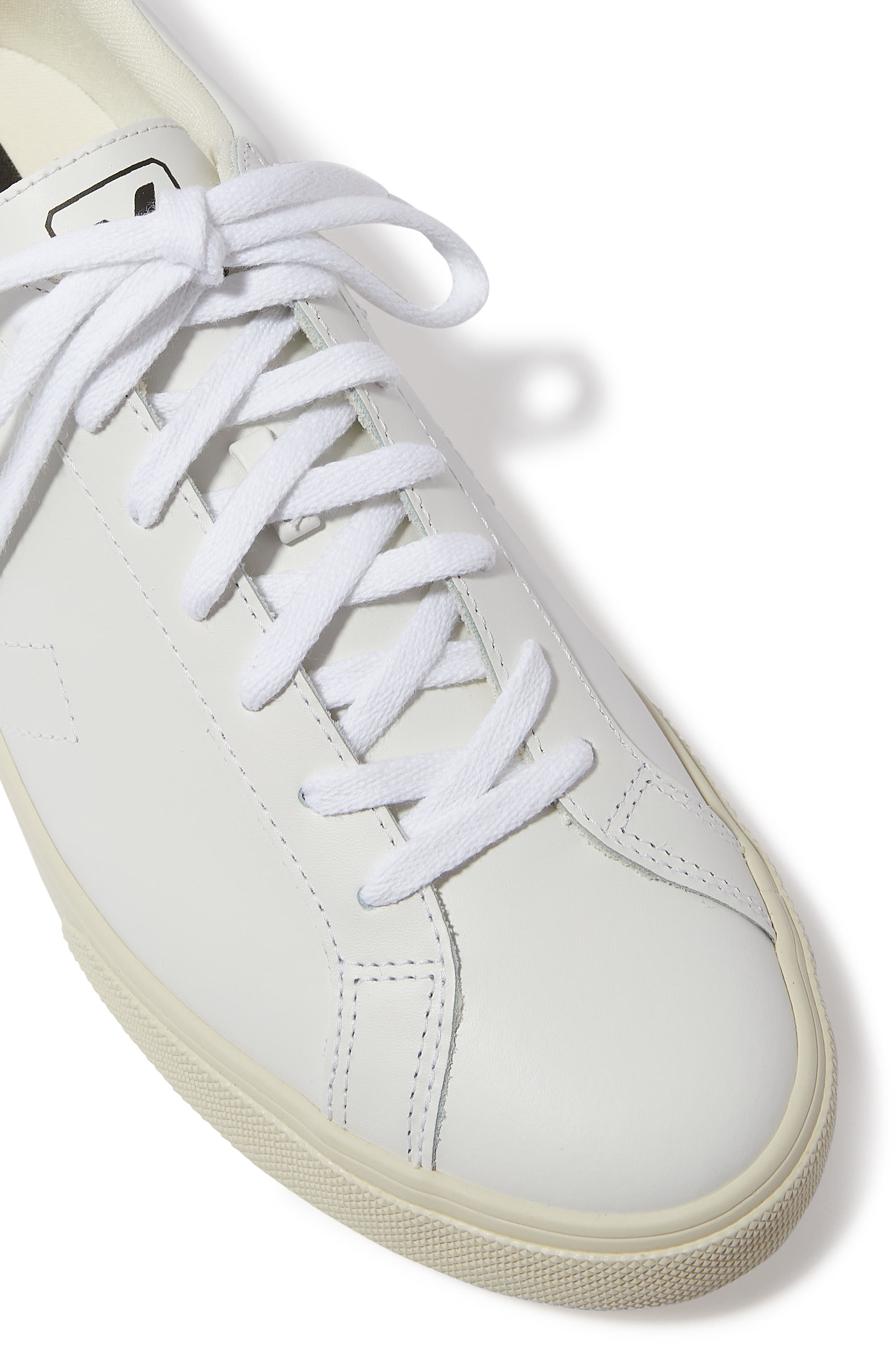 سنيكرز مارسالا نوتيكو