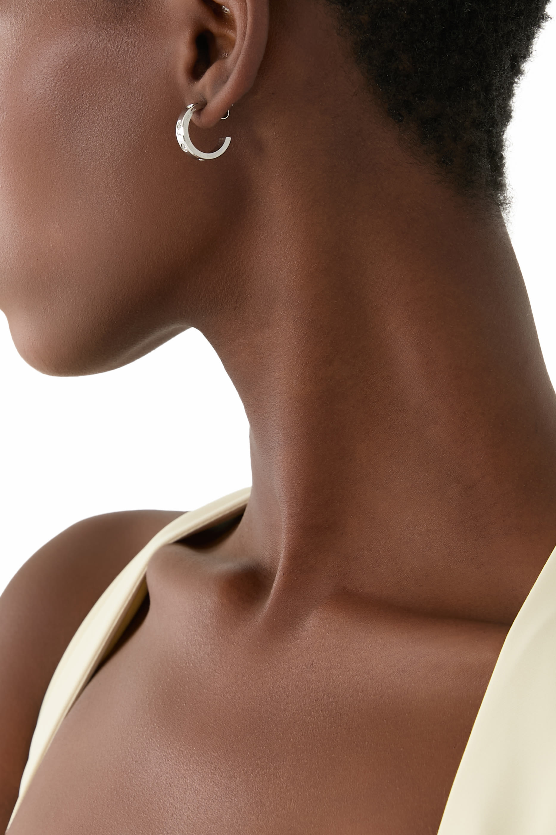 أقراط هاجي ست ان ستون