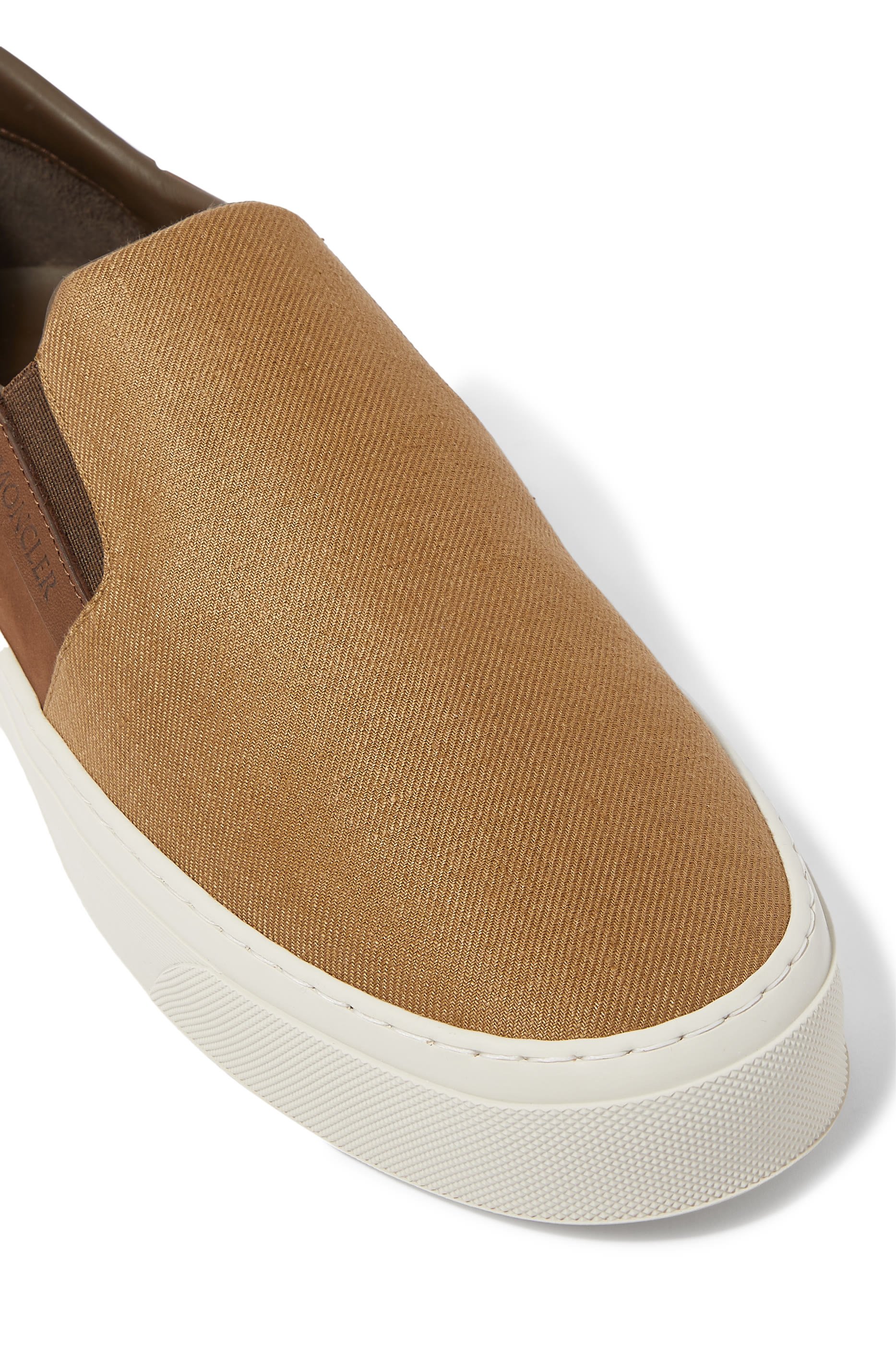 حذاء سهل الإرتداء