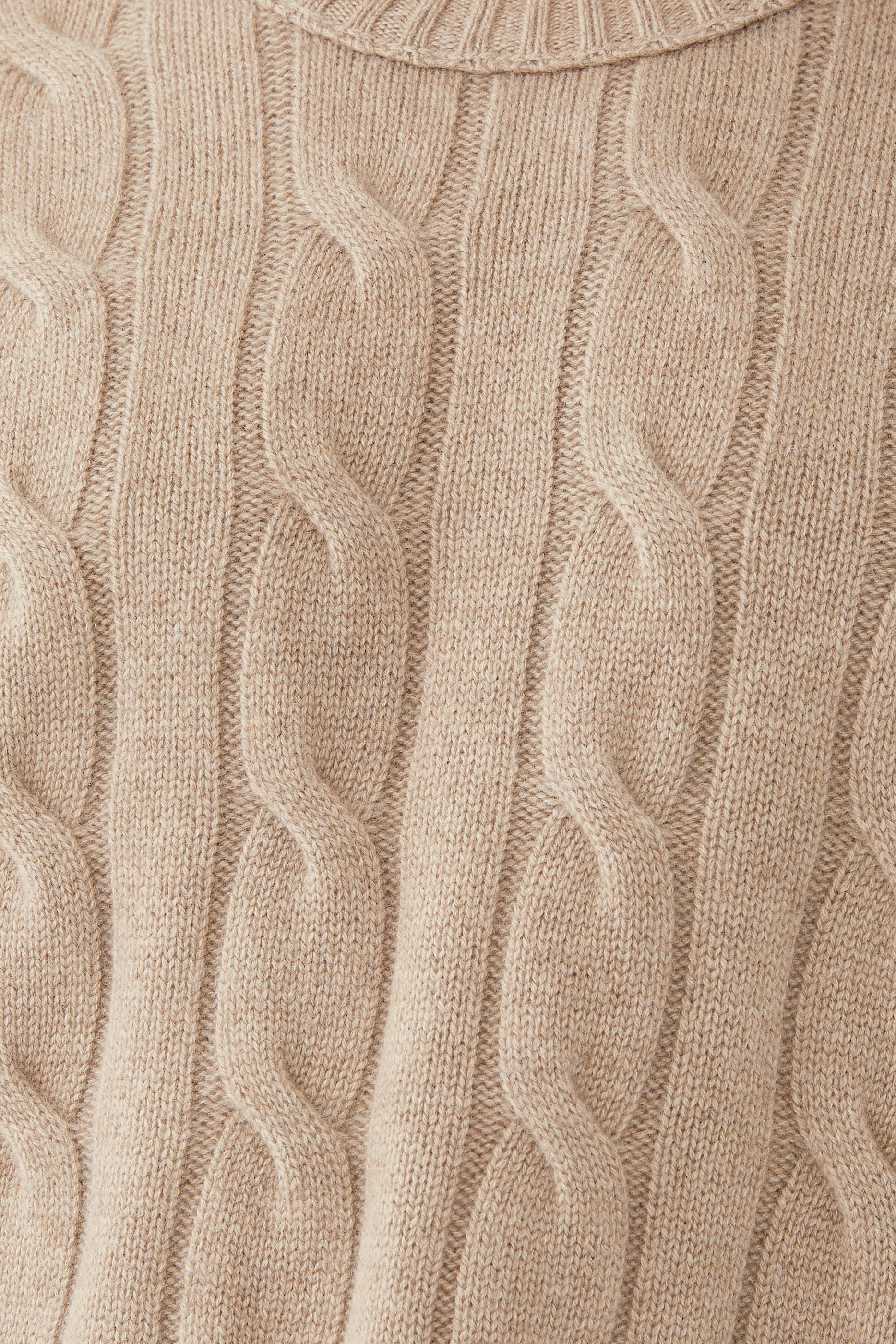 كنزة  كشمير  منسوج بغرزة الضفيرة