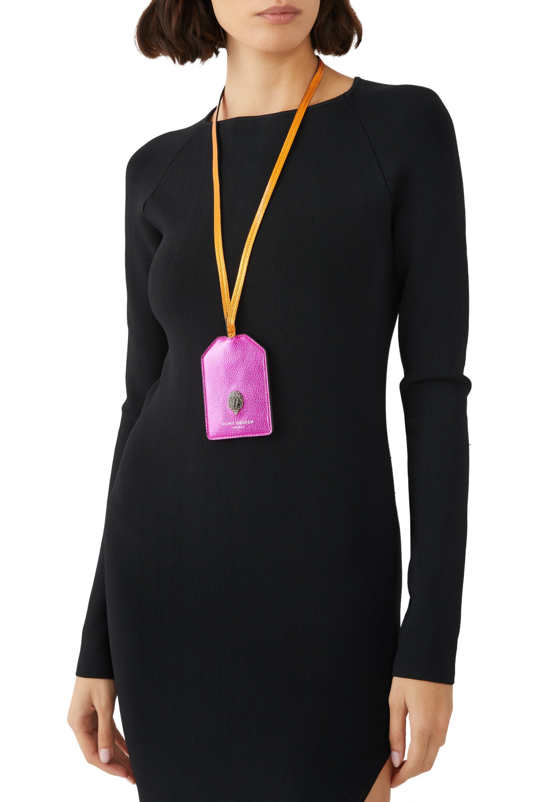 حافظة بطاقات بحمالة ساوث بانك