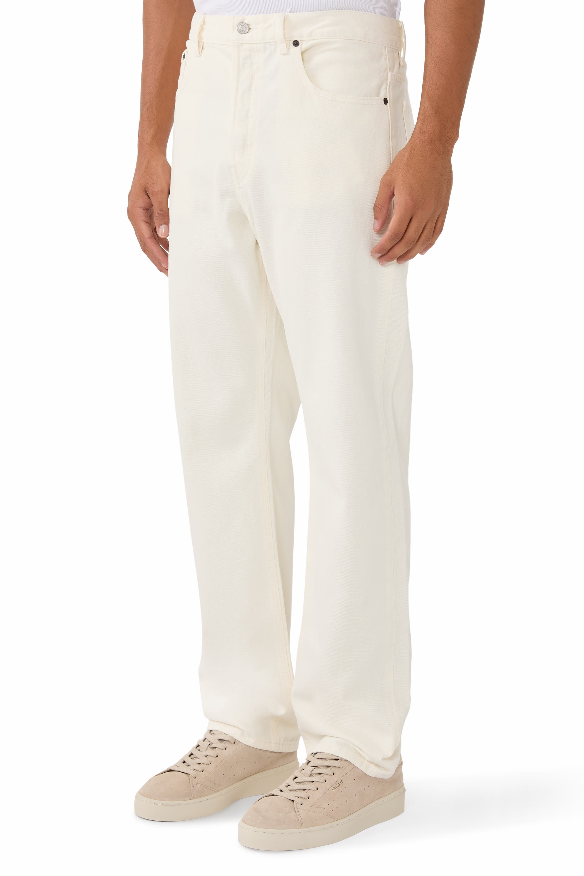 بنطال جينز بقصة ساق مستقيمة