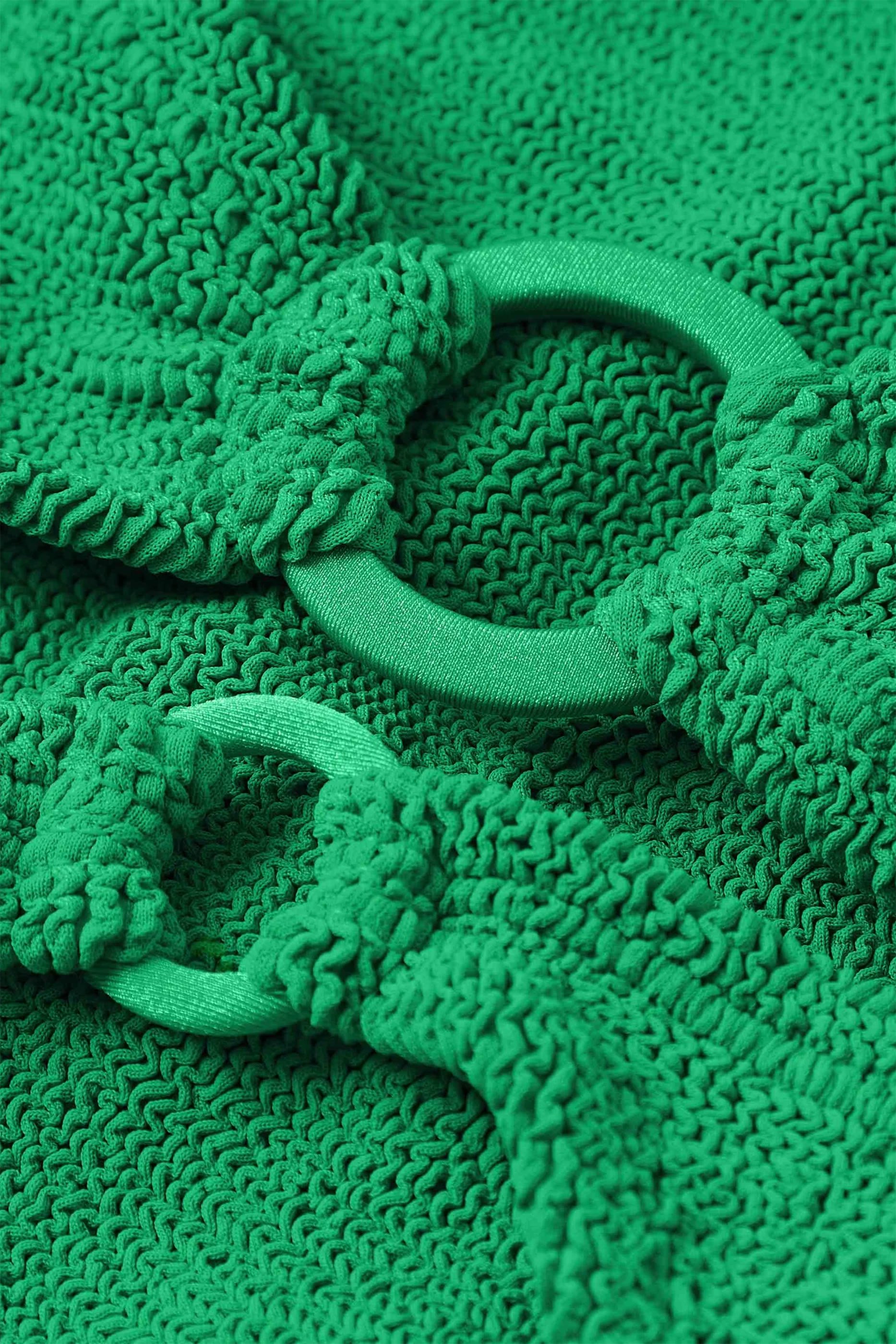 طقم بيكيني ميستي بحلقة بلون مماثل