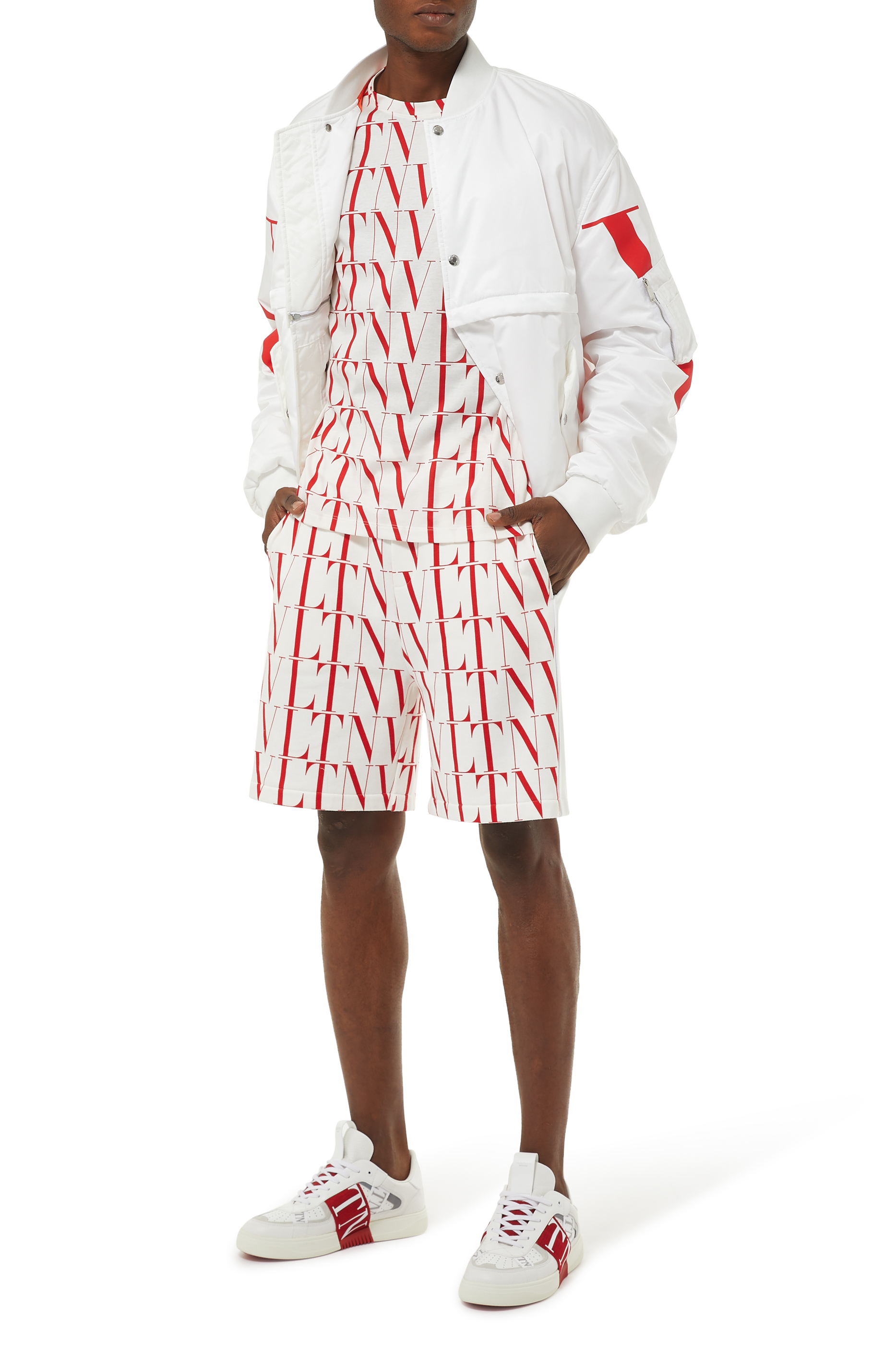 جاكيت بومبر بطبعة شعار VLTN